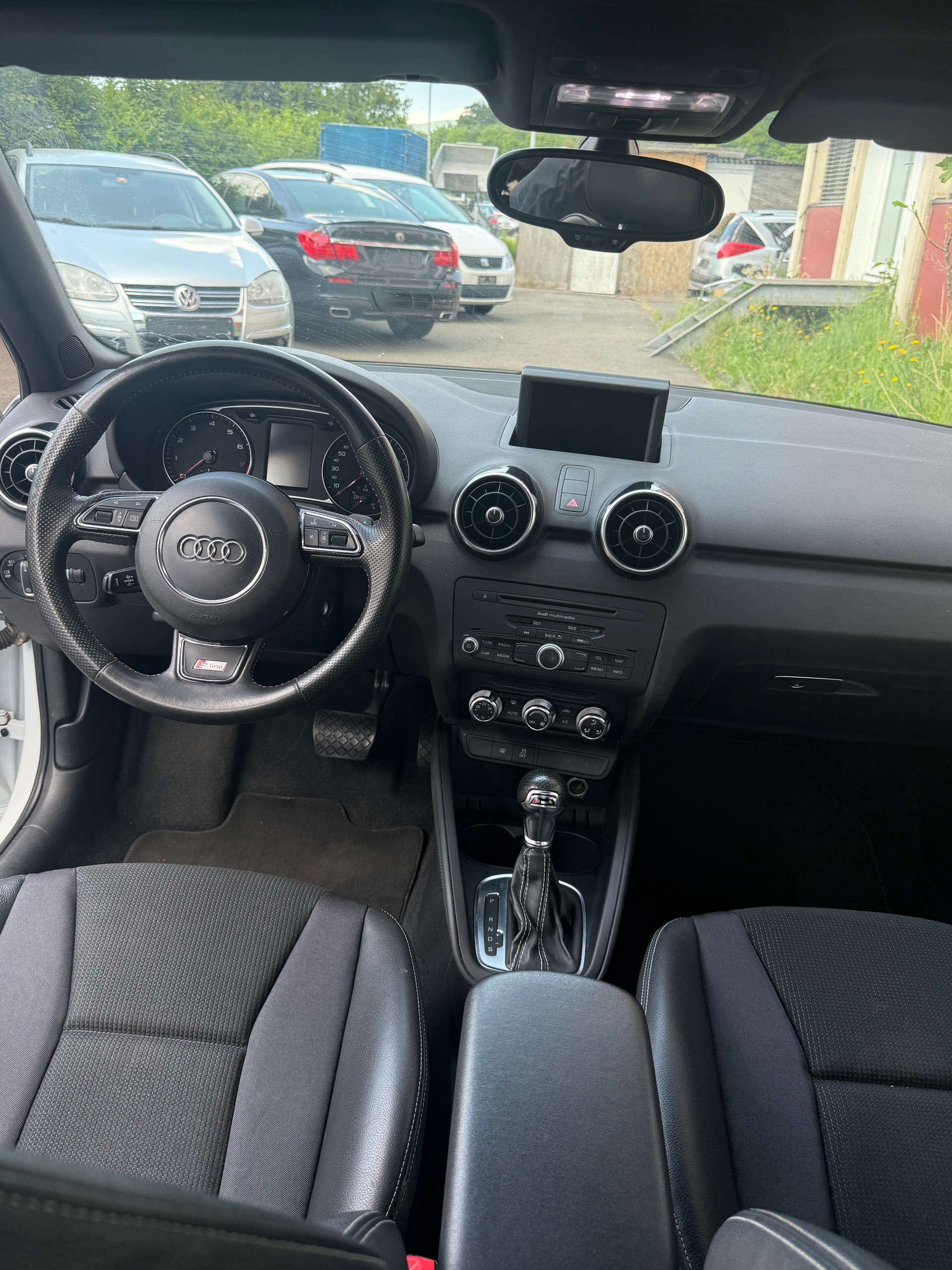 AUDI A1 Sportback Sport 1.4 TFSI Ambition S-tronic-image-19