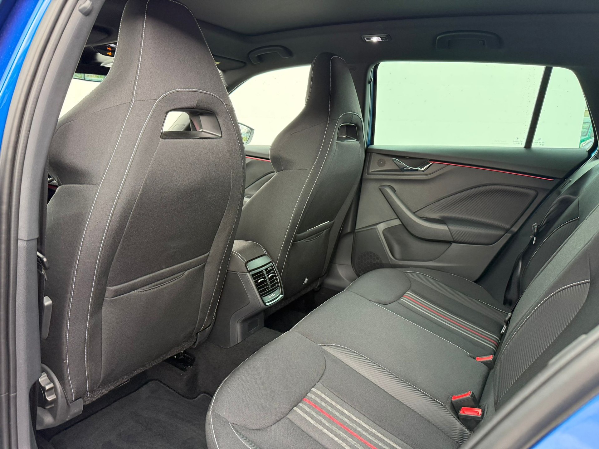 SKODA Scala 1.5 TSI Monte Carlo DSG-image-9