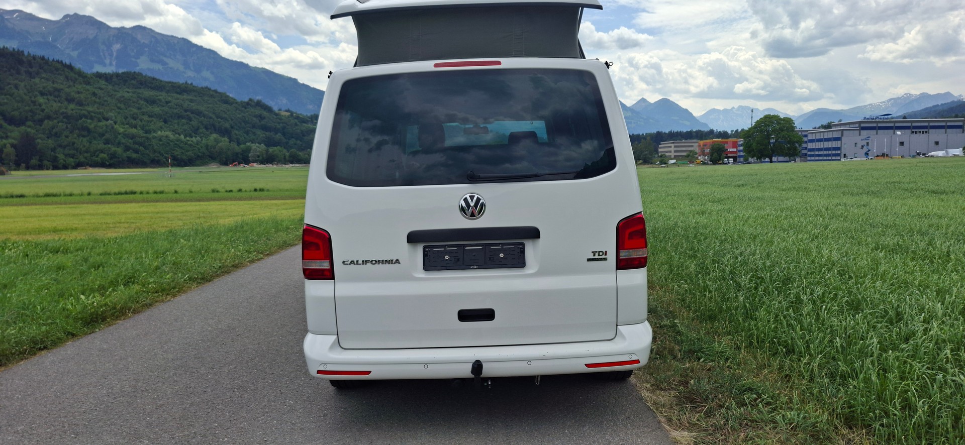 VW T5 California 2.0 TDI Beach DSG-image-4