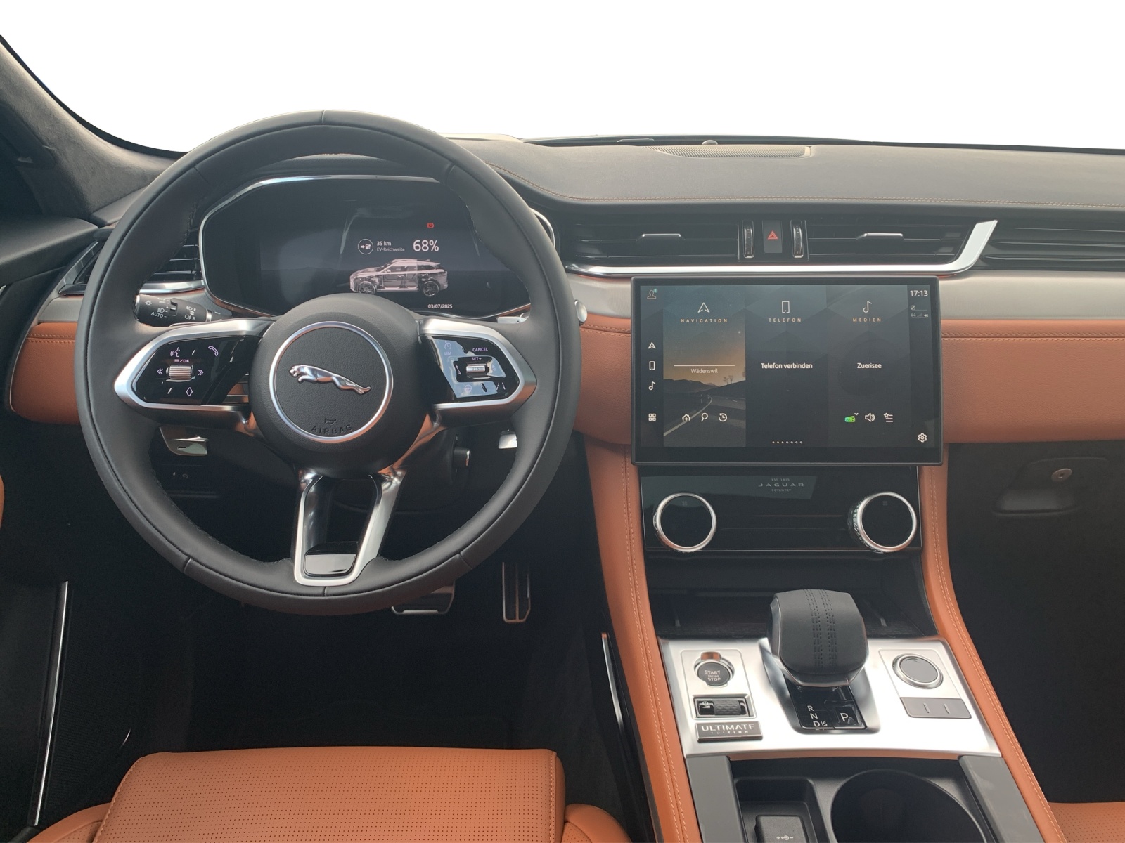 JAGUAR F-Pace 2.0 P400e R-Dynamic HSE 90th Anniversary Ed. AWD 90-image-4