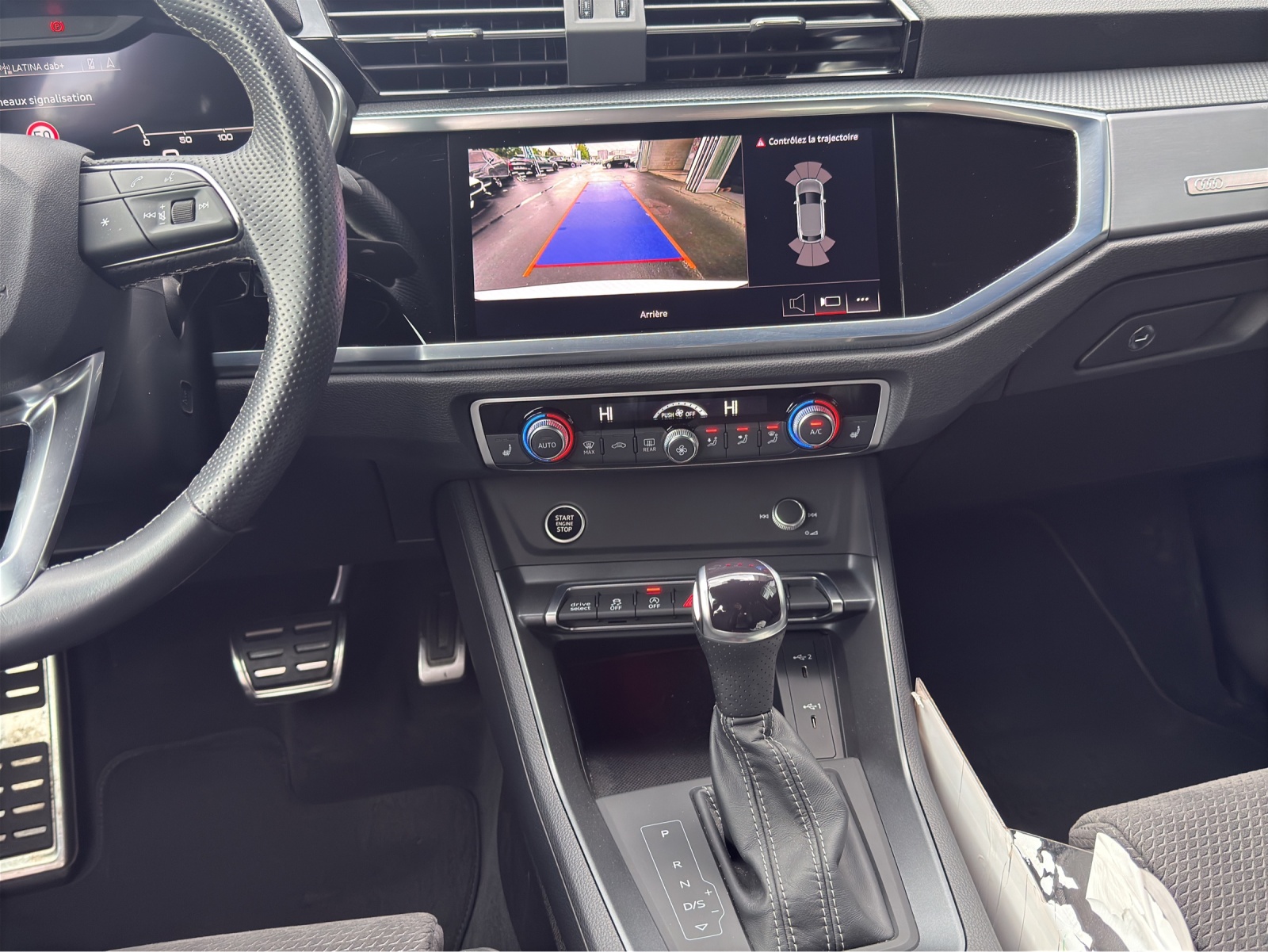 AUDI Q3 Sportback 35 TFSI S line Attraction S-tronic-image-10
