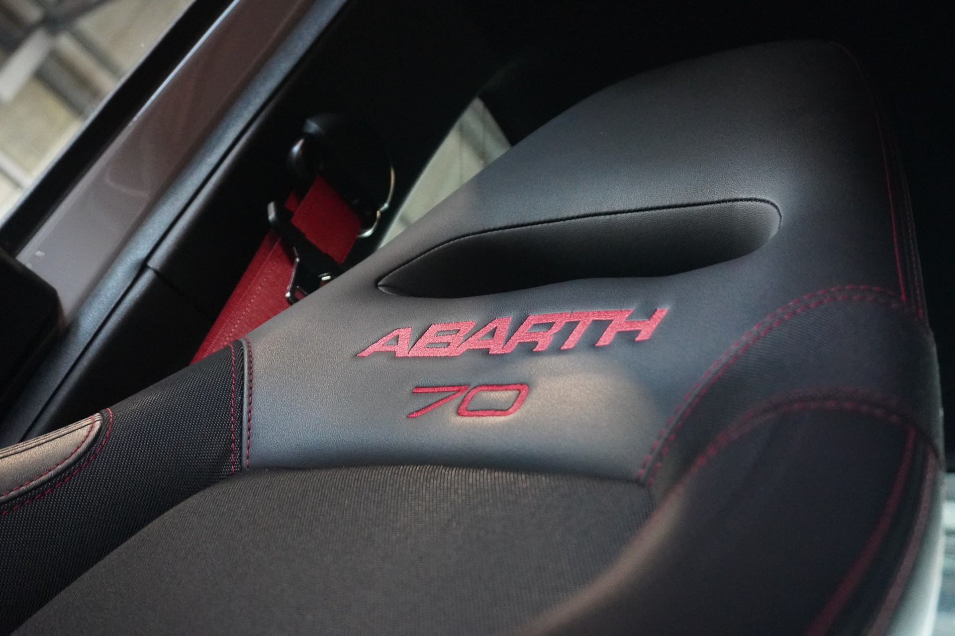 FIAT 595 1.4 16V Turbo Abarth Competizione Dualogic-image-9