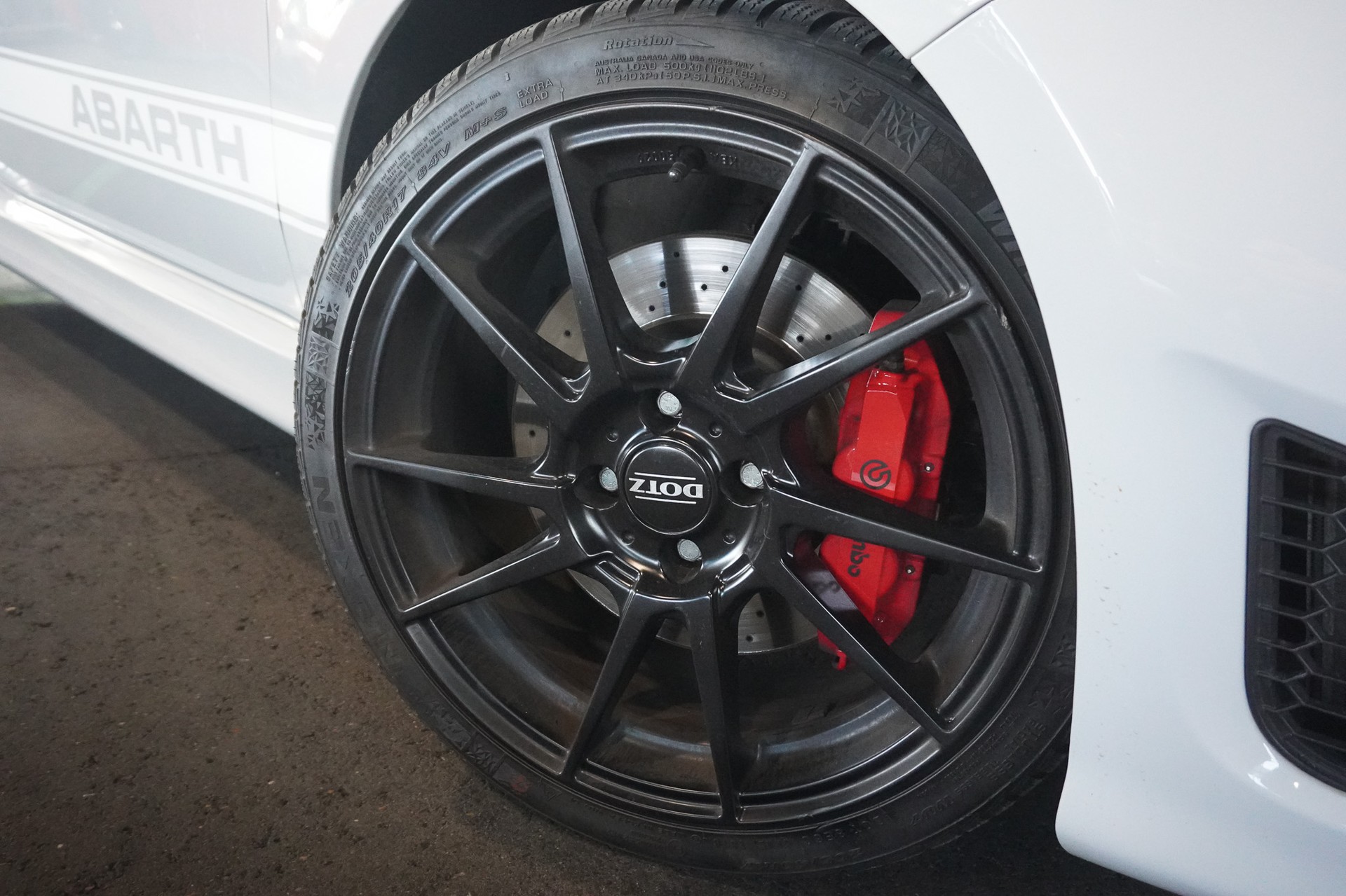 FIAT 595 1.4 16V Turbo Abarth Competizione Dualogic-image-15