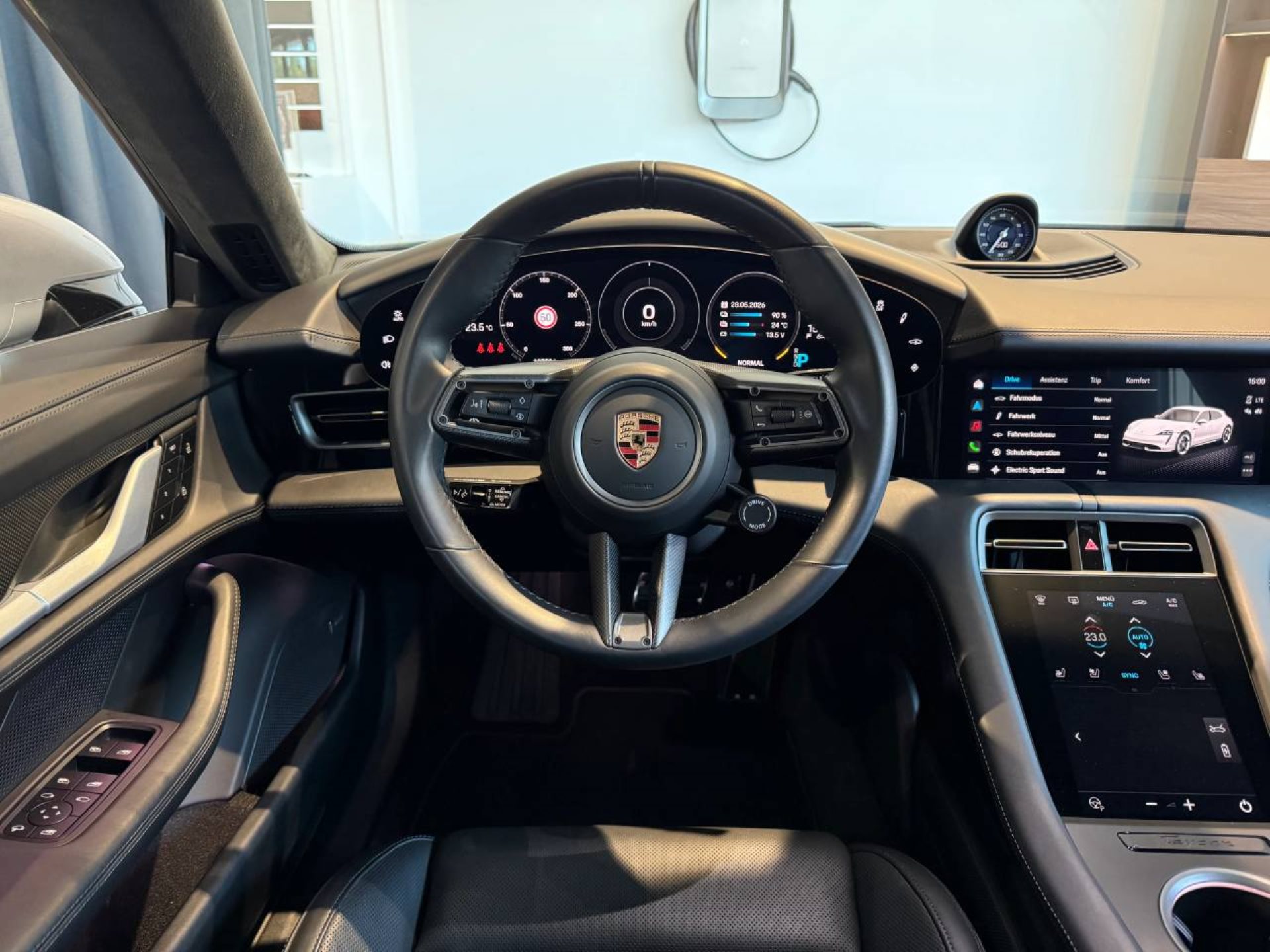 PORSCHE Taycan Turbo S Sport Turismo-image-15