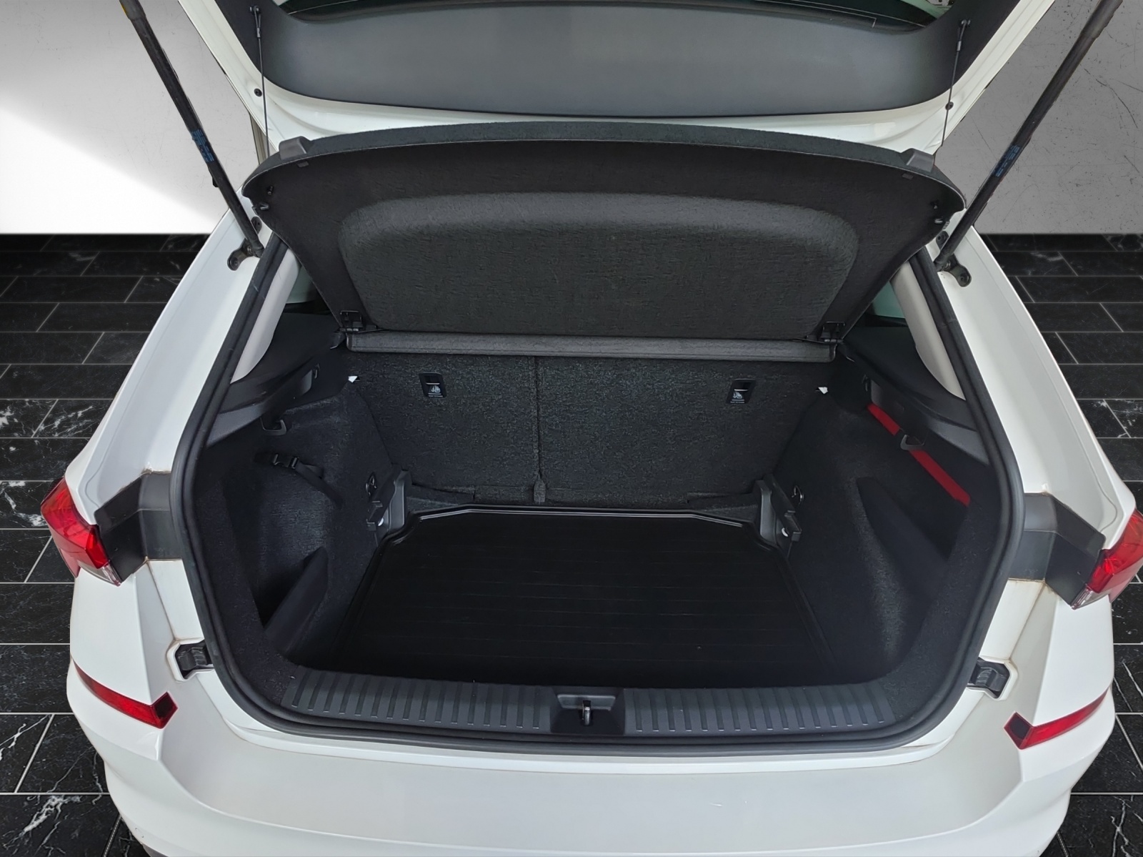 SKODA Kamiq 1.5 TSI Fresh DSG-image-4