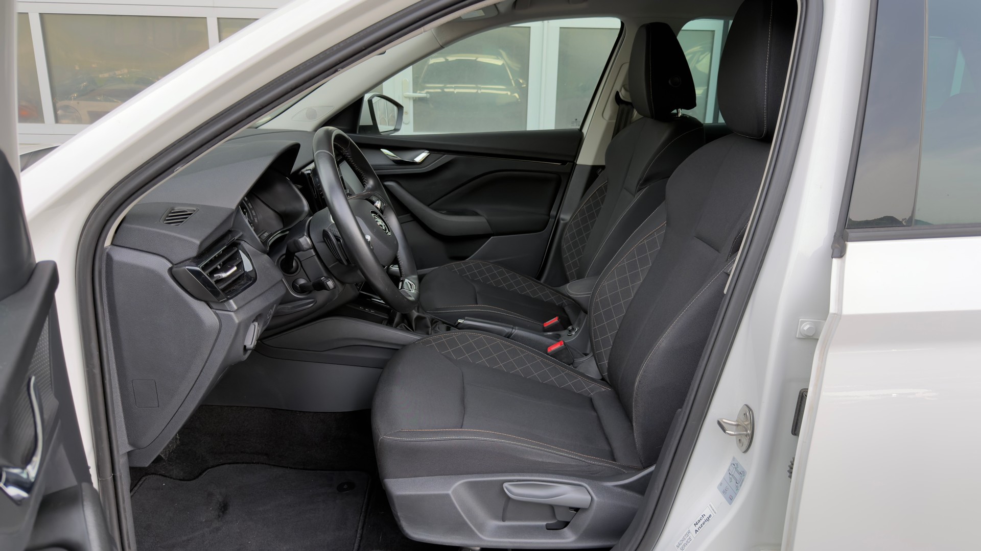 SKODA Kamiq 1.5 TSI Fresh DSG-image-10