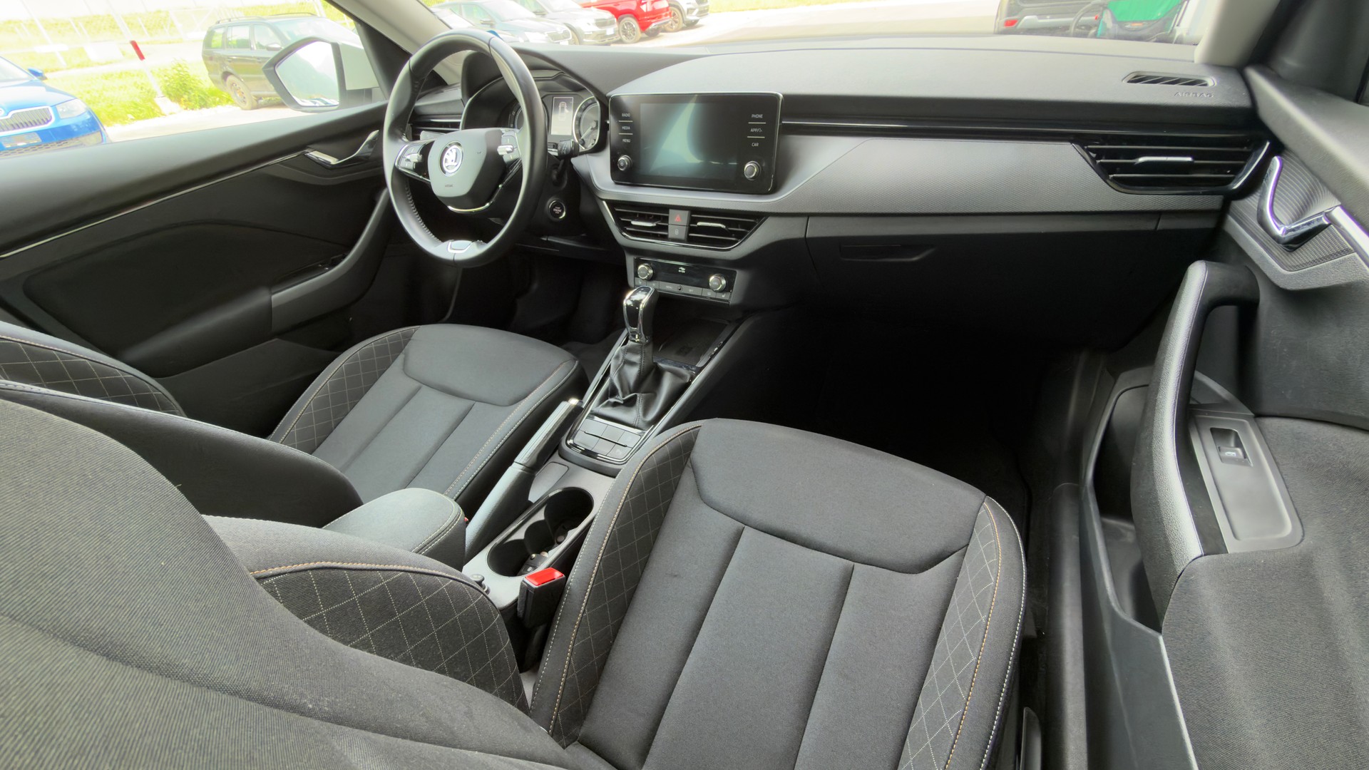 SKODA Kamiq 1.5 TSI Fresh DSG-image-15
