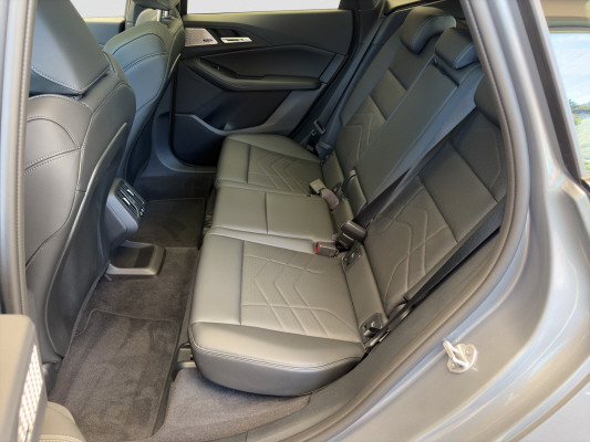 BMW 223i Act. T. xDr. M Sport-image-9