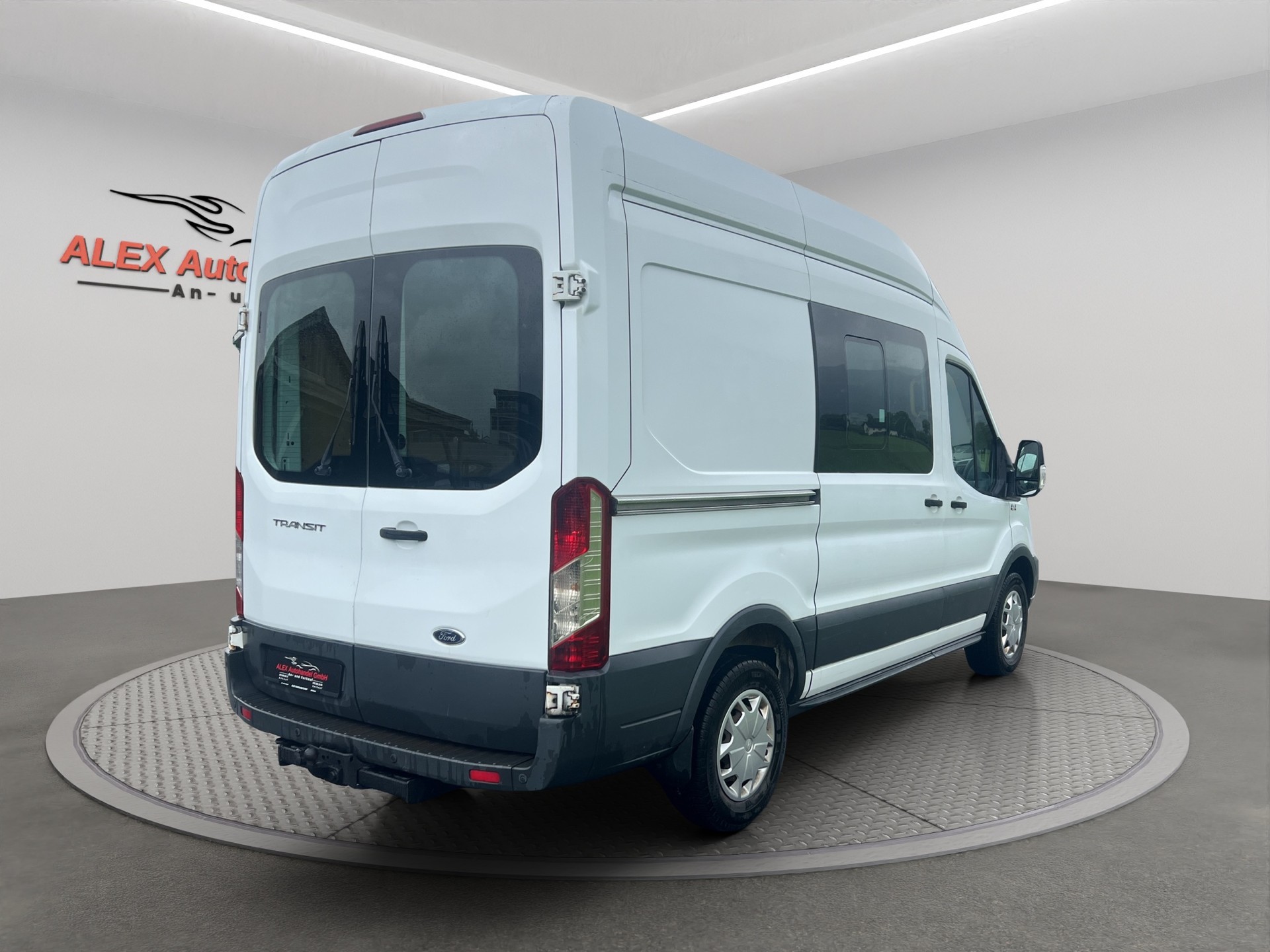 FORD Transit Van 350 L3H2 Ambiente 4WD-image-6