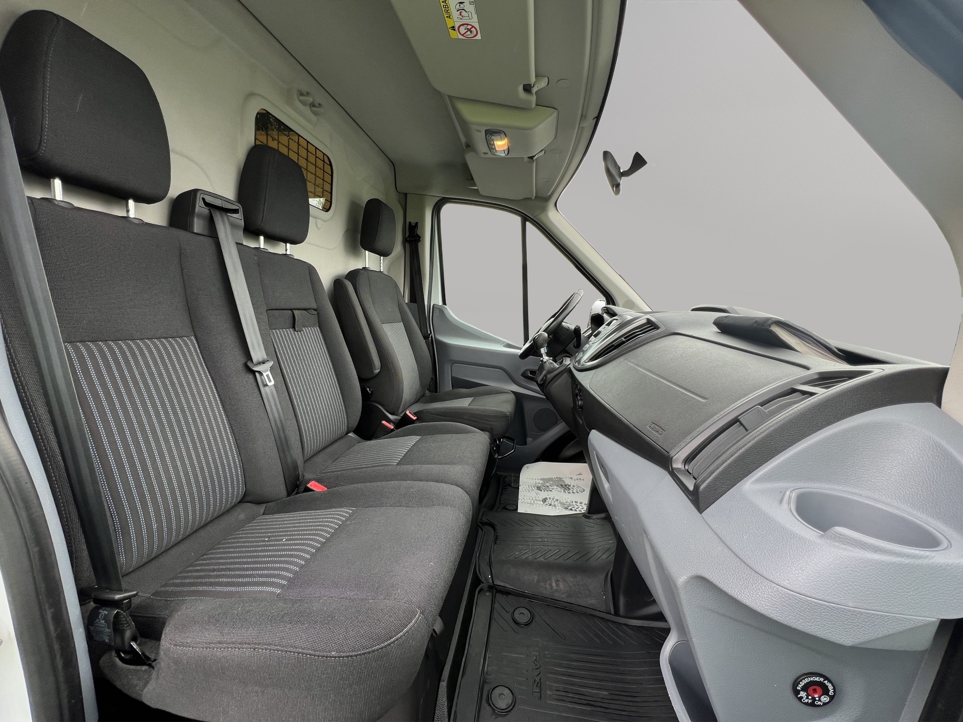 FORD Transit Van 350 L3H2 Ambiente 4WD-image-10