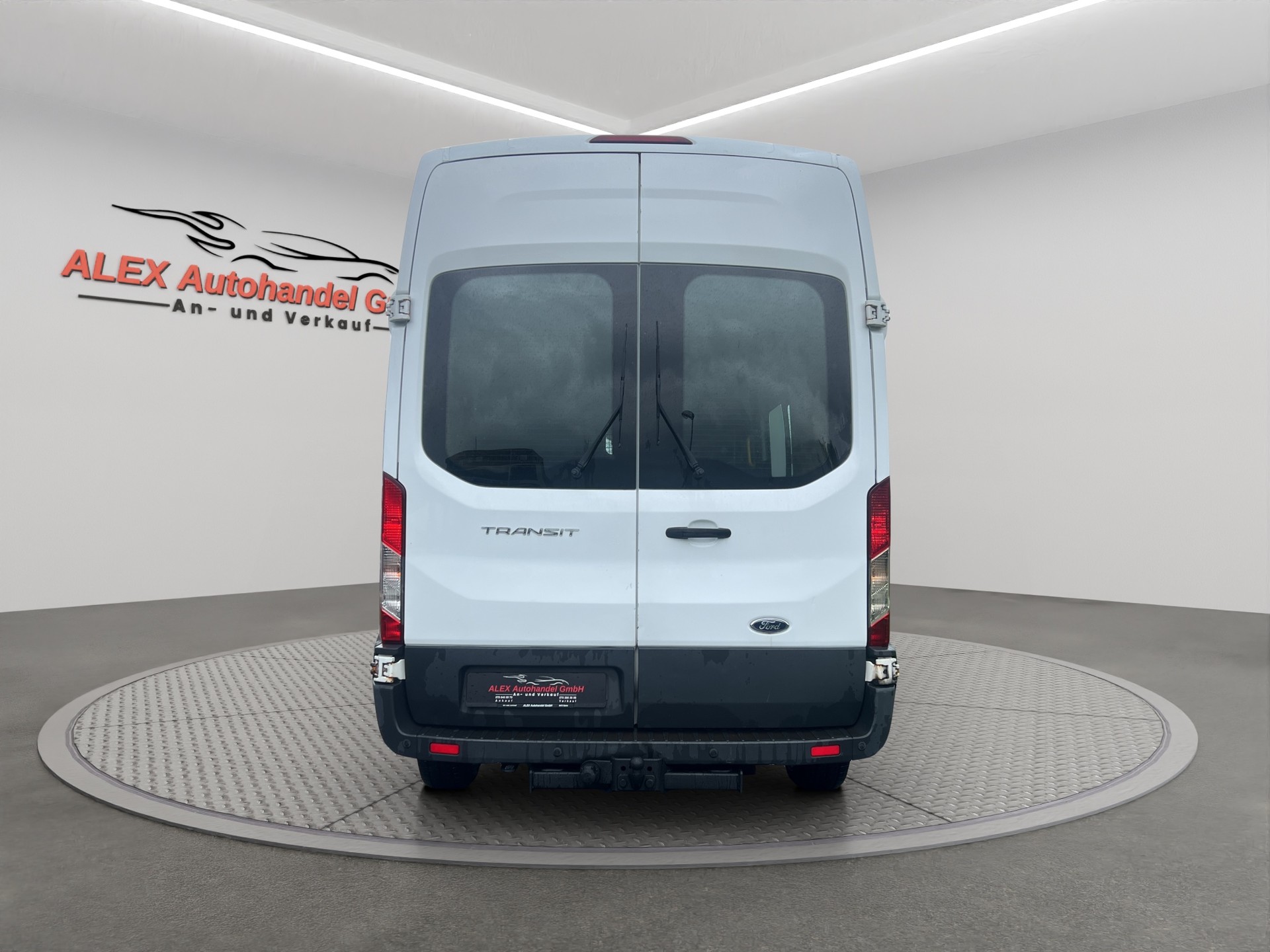 FORD Transit Van 350 L3H2 Ambiente 4WD-image-4