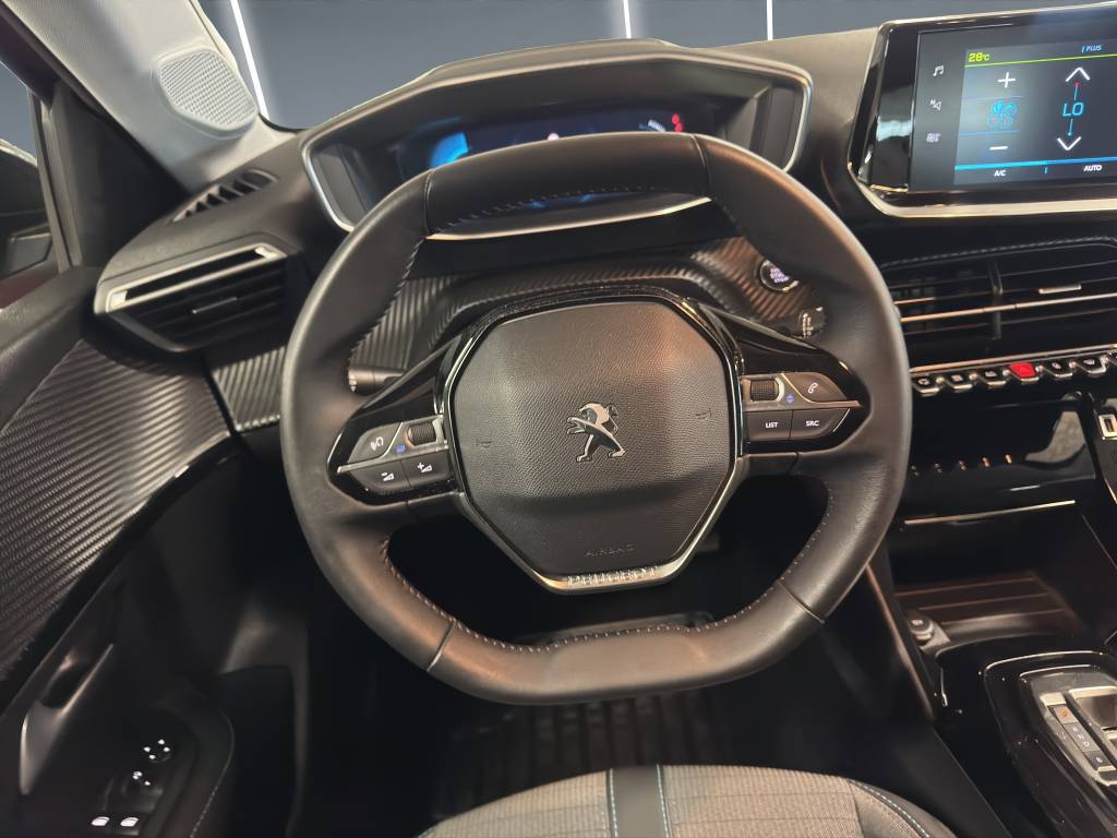 PEUGEOT 208 Elektrik Allure Pack //Sièges AV Chauffants/Visio Park 1/Carplay/DAB+-image-14