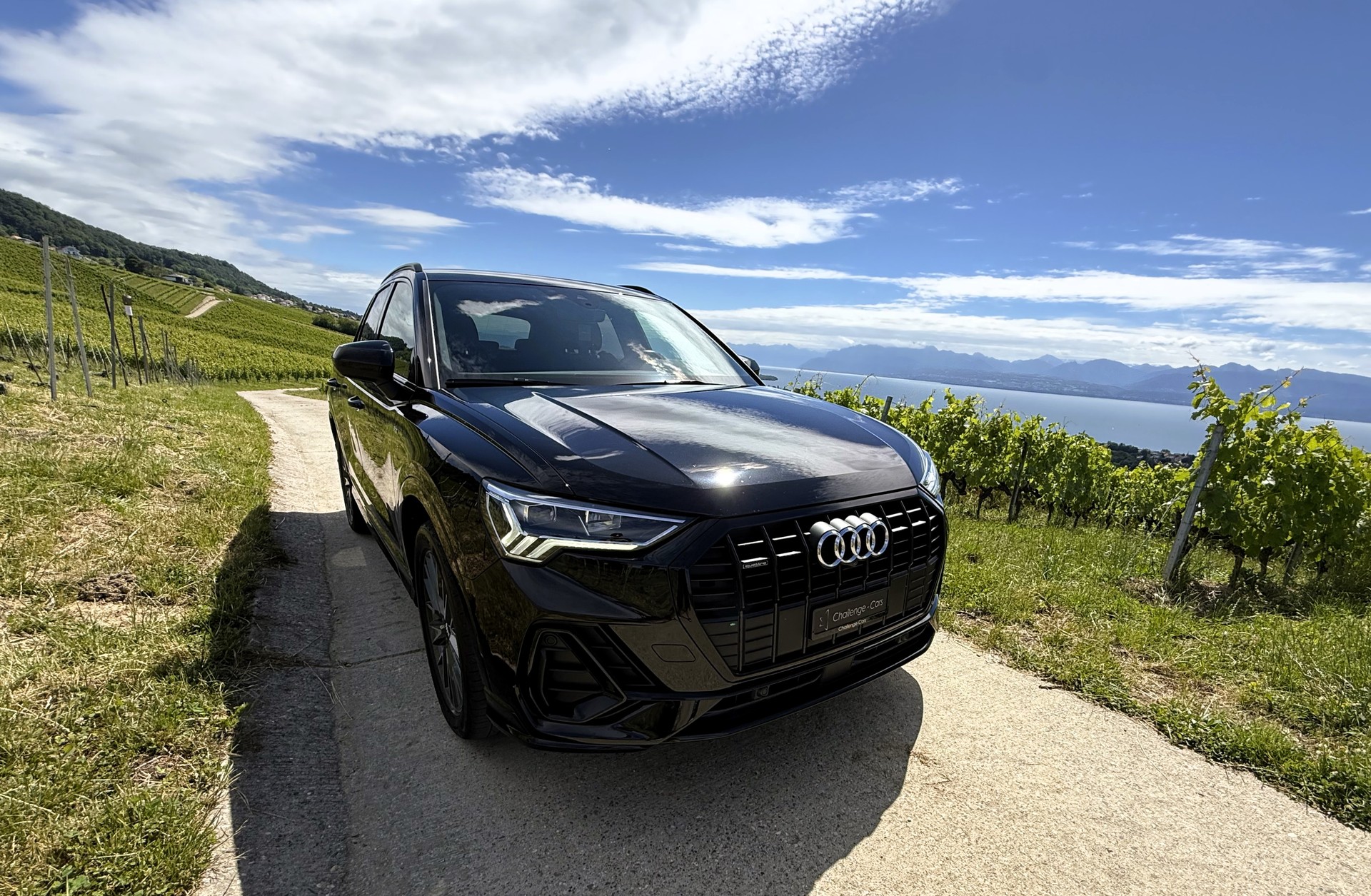 AUDI Q3 45 TFSI S line quattro S-tronic-image-11