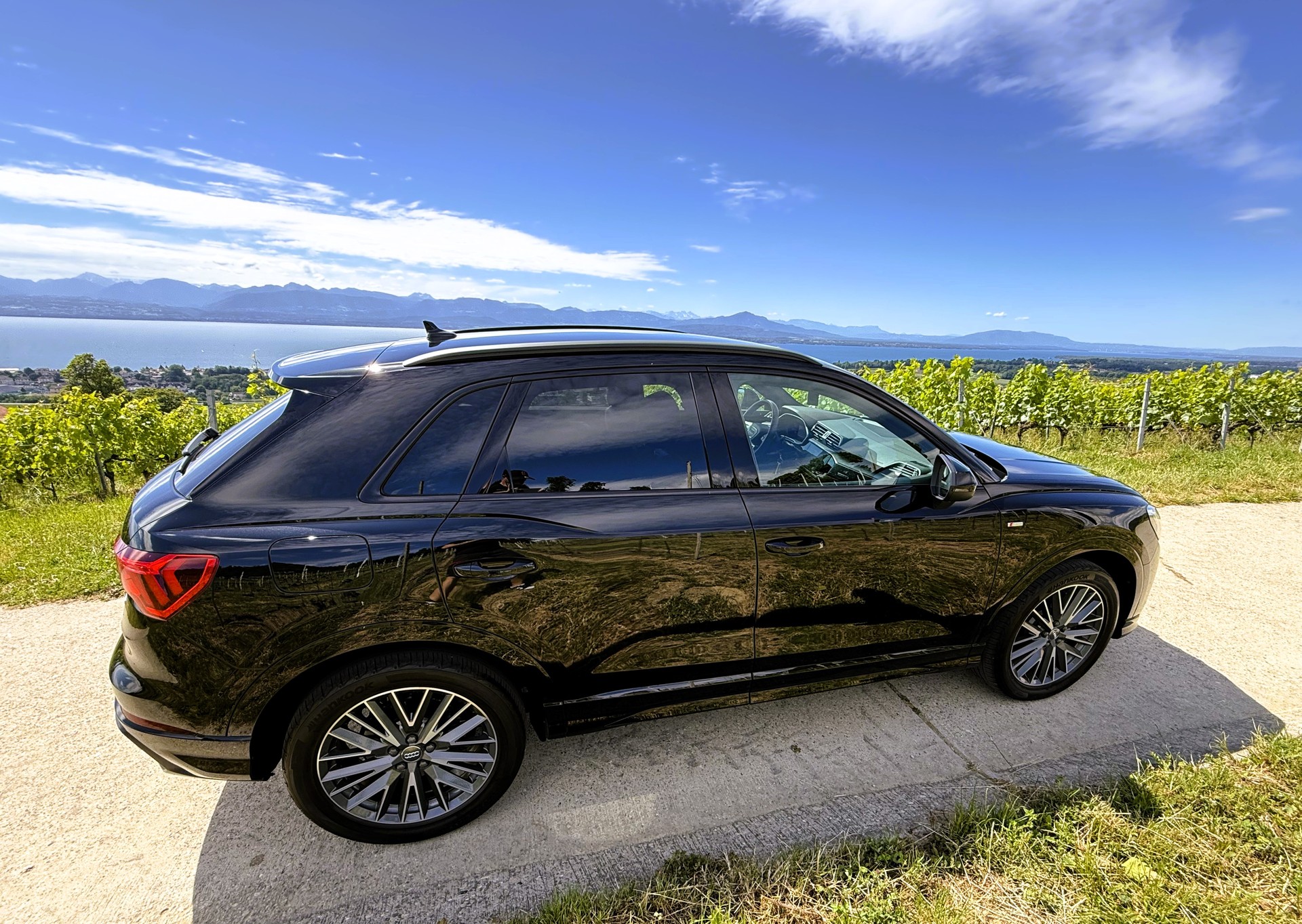 AUDI Q3 45 TFSI S line quattro S-tronic-image-7