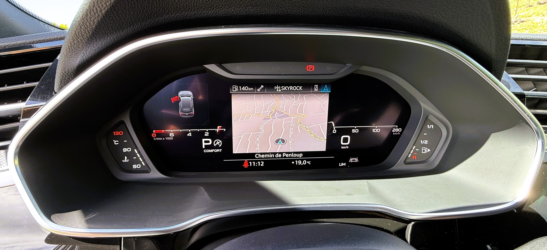 AUDI Q3 45 TFSI S line quattro S-tronic-image-14