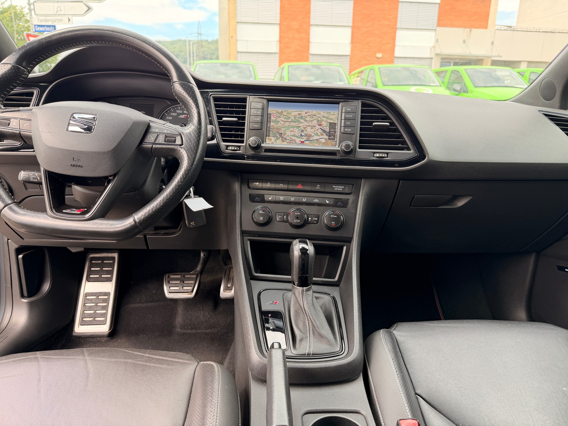 SEAT Leon ST 2.0 TSI Cupra 280 DSG-image-5