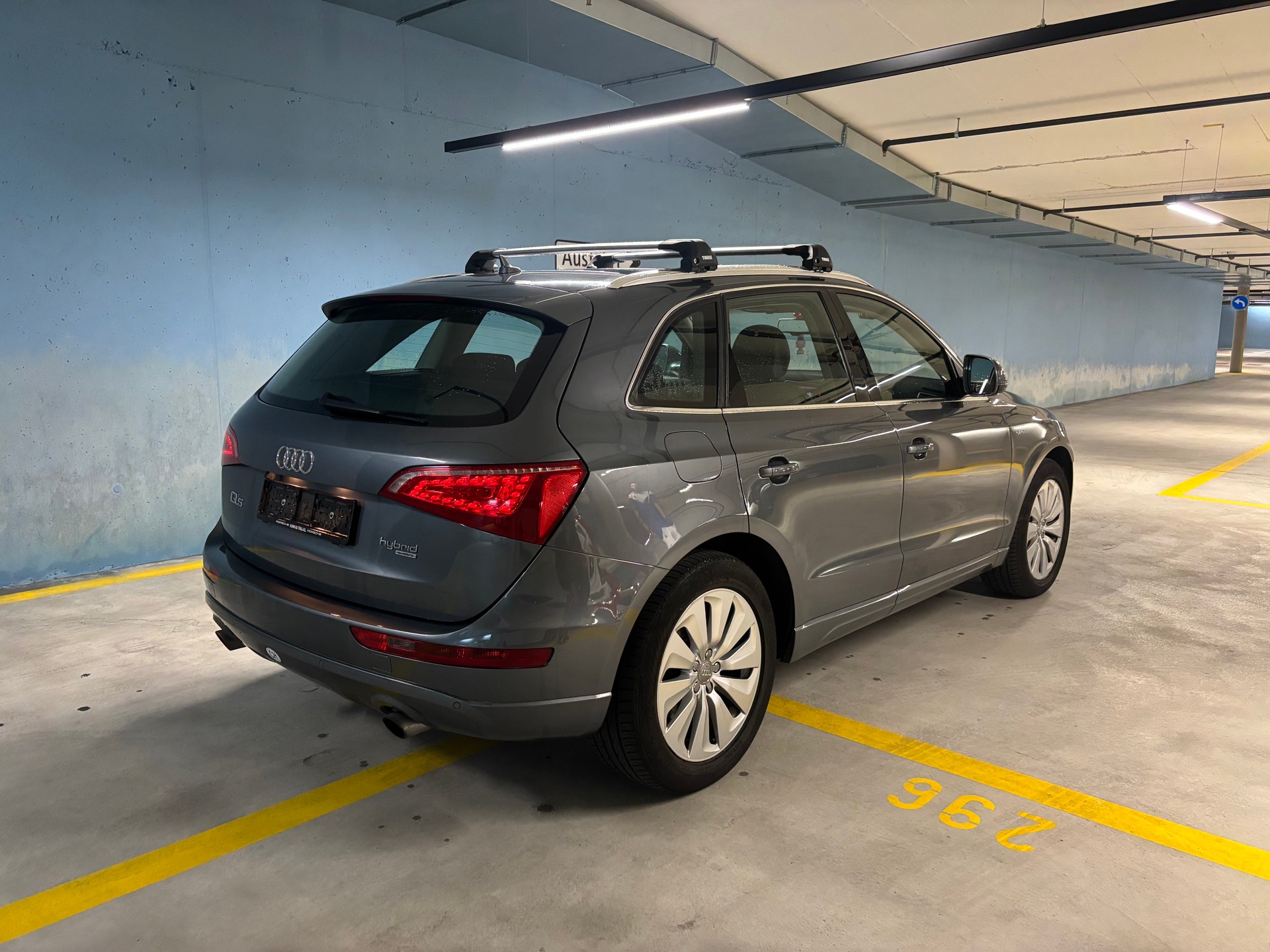 AUDI 2.0 TFSI Hybrid quattro TTr-image-1