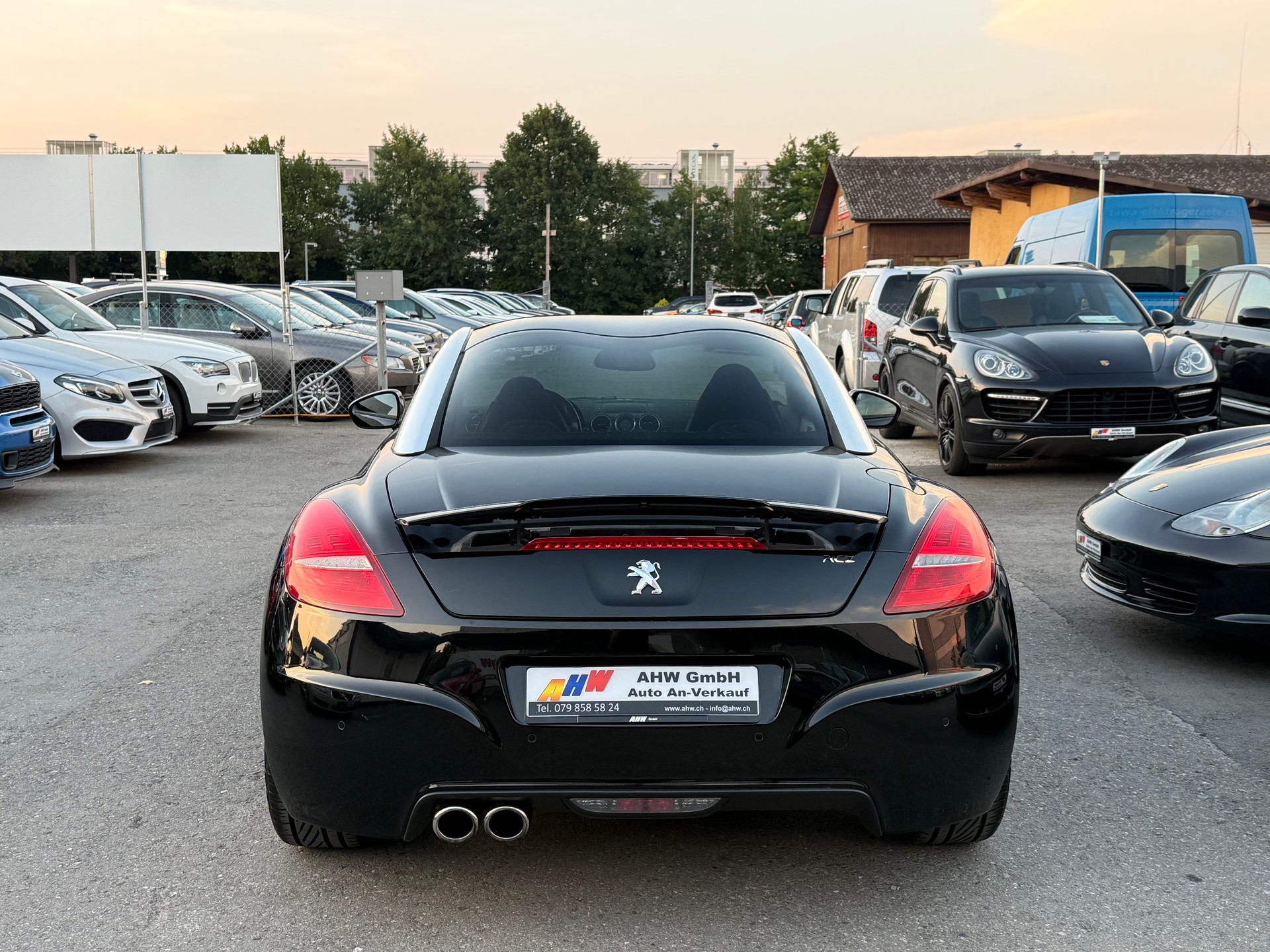 PEUGEOT RCZ 1.6 200 Turbo / Frisch ab MFK & Service / Navigation / PDC / 18 Zoll-image-4