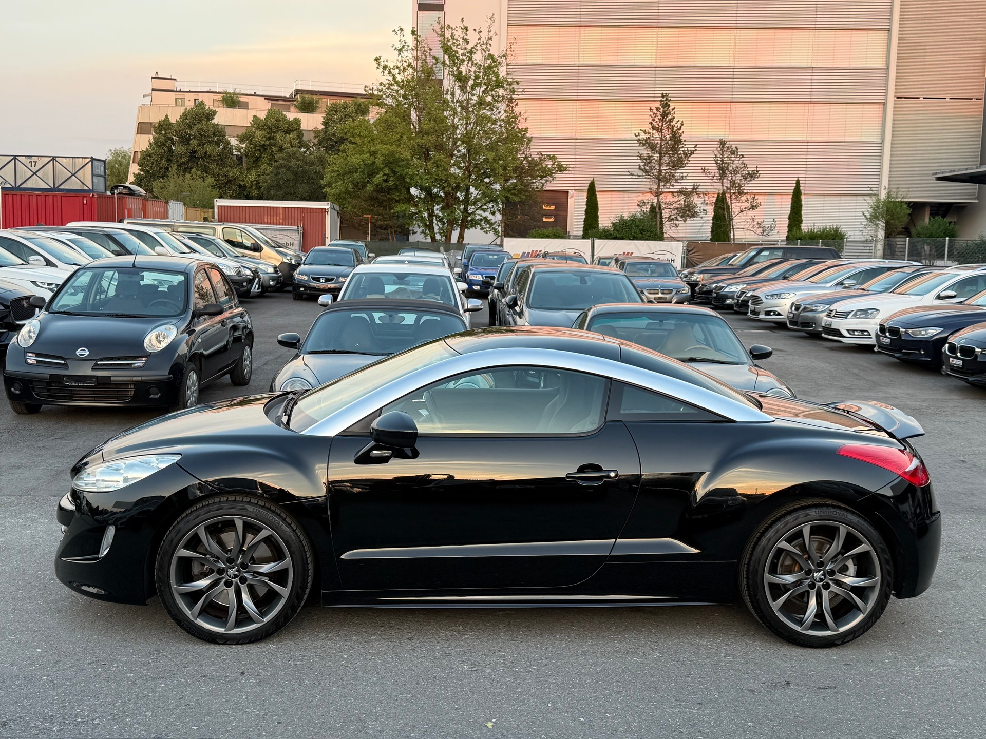 PEUGEOT RCZ 1.6 200 Turbo / Frisch ab MFK & Service / Navigation / PDC / 18 Zoll-image-6