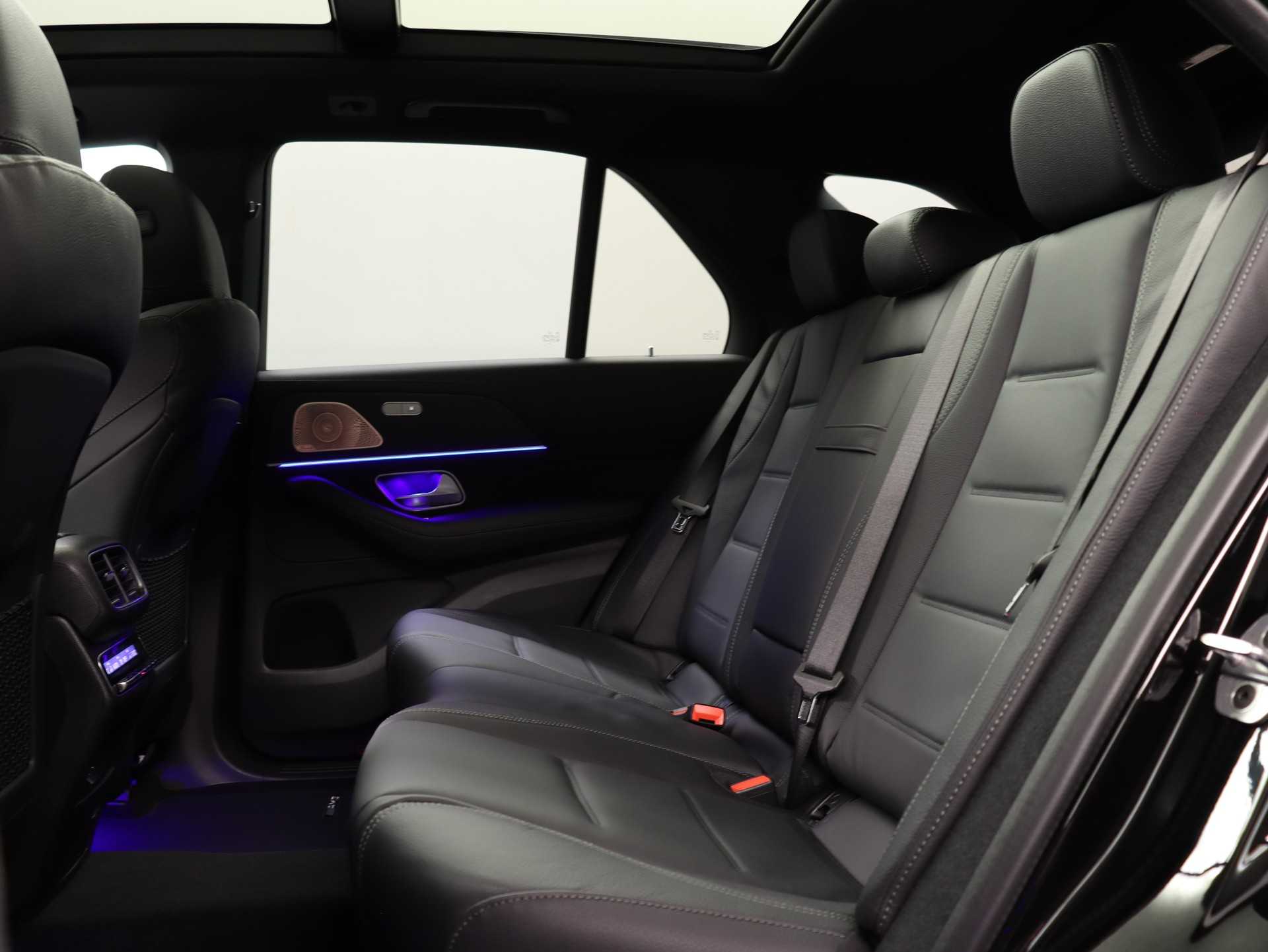 MERCEDES-BENZ GLE 400 d AMG Line 4matic-image-11