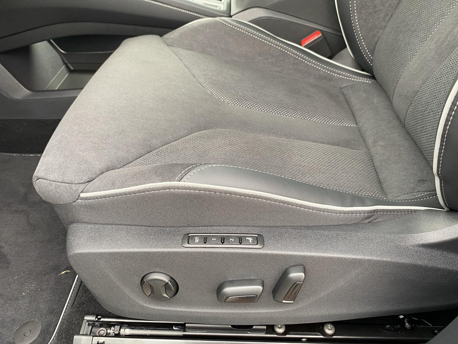 SKODA Enyaq 85x SportLine-image-9