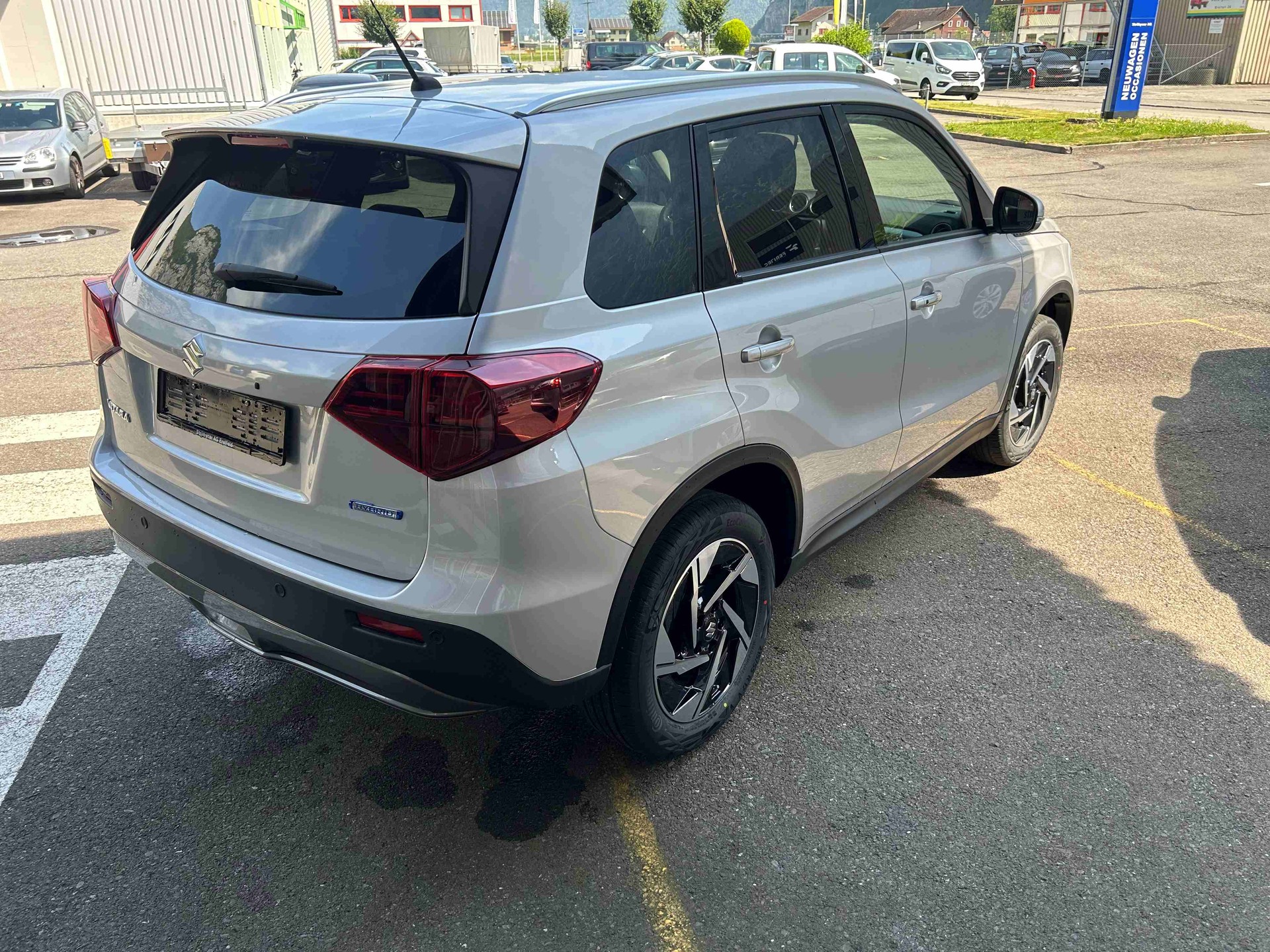 SUZUKI Vitara 1.4 Boosterjet Compact Top 4x4 Hybrid Automatic-image-4