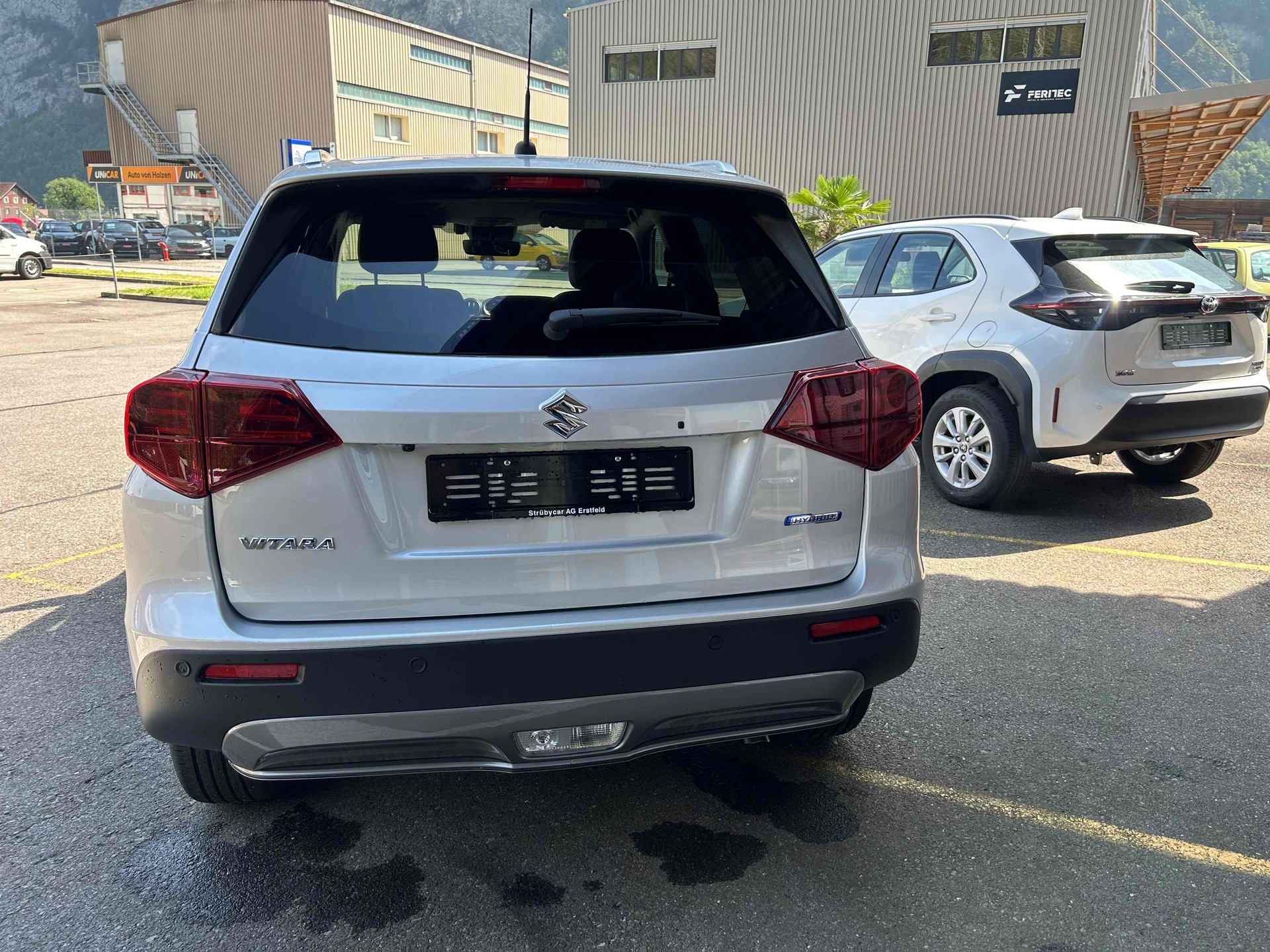 SUZUKI Vitara 1.4 Boosterjet Compact Top 4x4 Hybrid Automatic-image-3