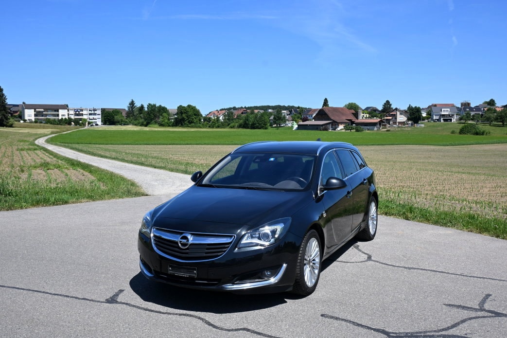 OPEL Insignia Sports Tourer 2.0 CDTI Cosmo 4WD Aut.-image-0