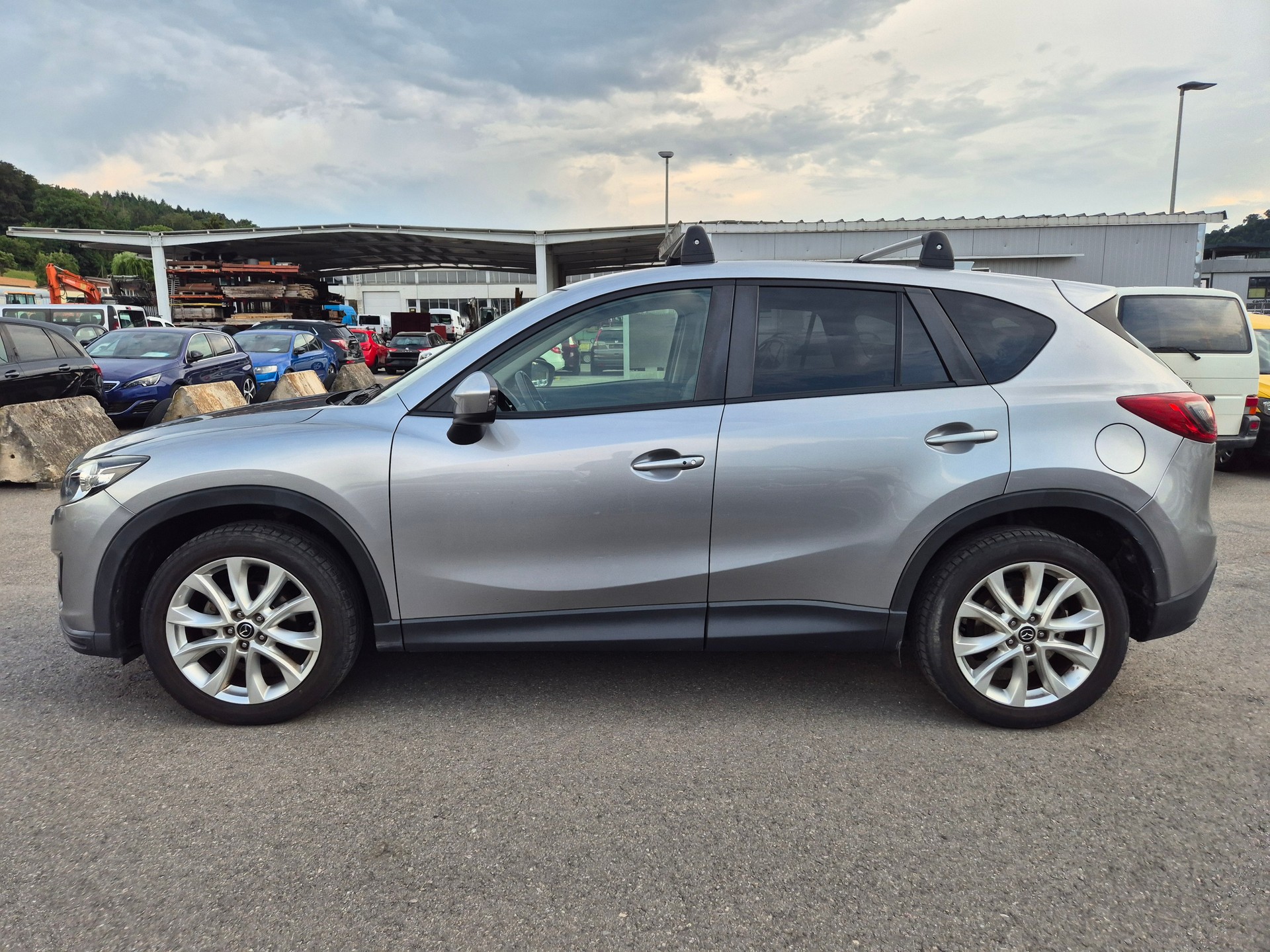 MAZDA CX-5 2.2 D HP Revolution AWD Automatic-image-11