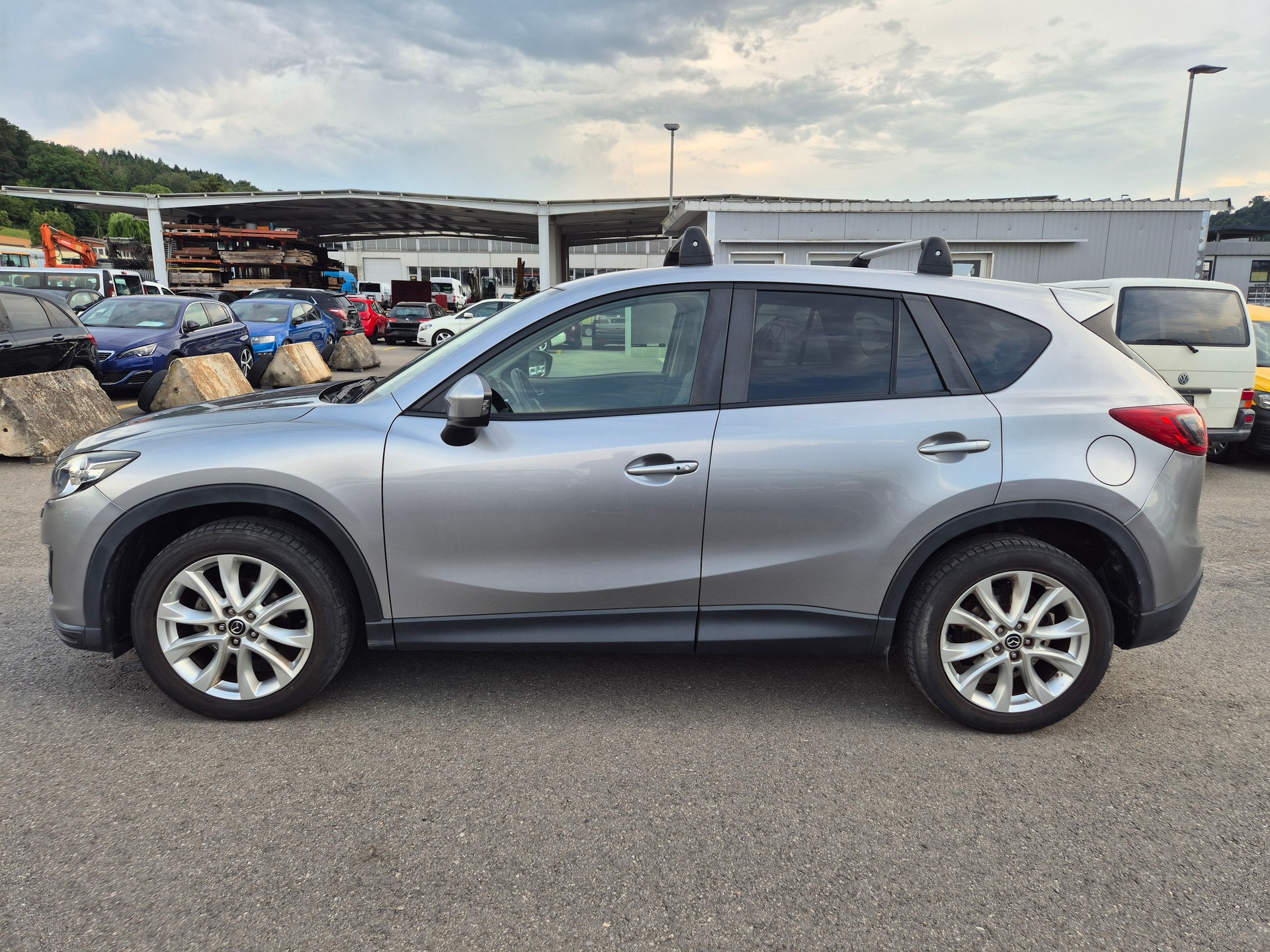 MAZDA CX-5 2.2 D HP Revolution AWD Automatic-image-2
