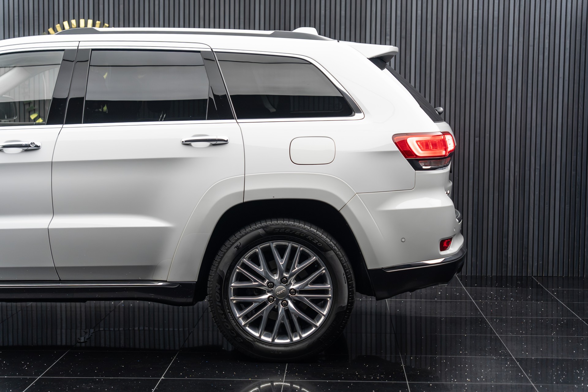 JEEP Grand Cherokee 3.0 CRD Summit Automatic-image-21