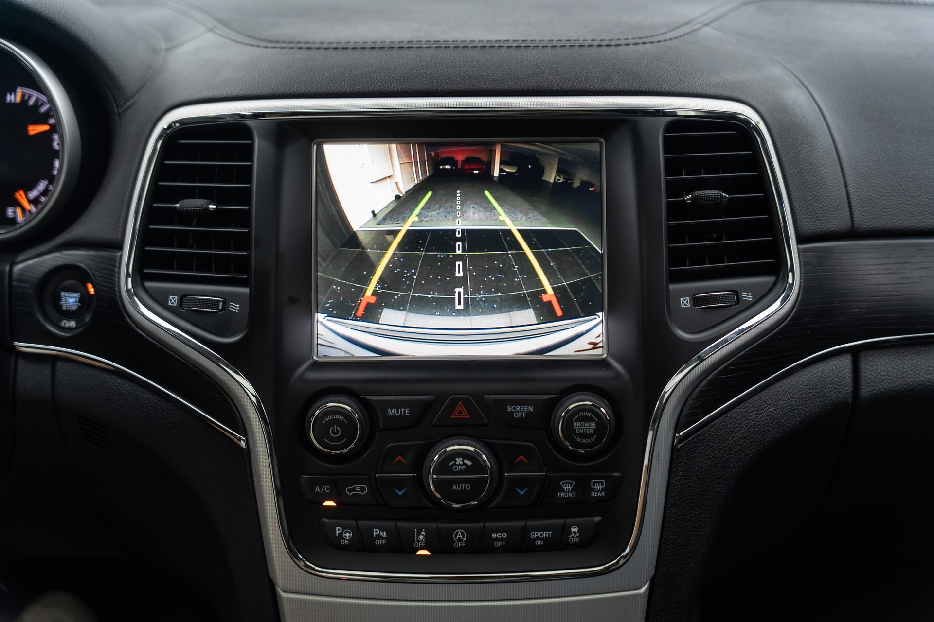JEEP Grand Cherokee 3.0 CRD Summit Automatic-image-7