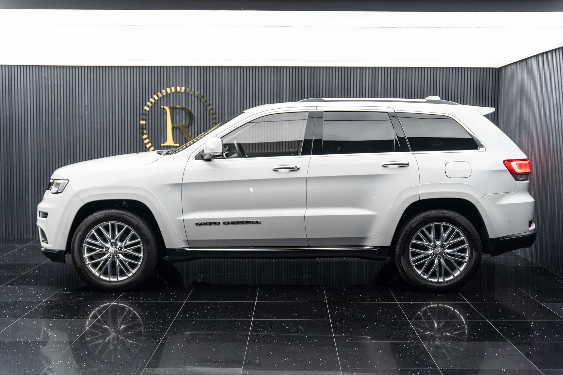 JEEP Grand Cherokee 3.0 CRD Summit Automatic-showroom-element-2