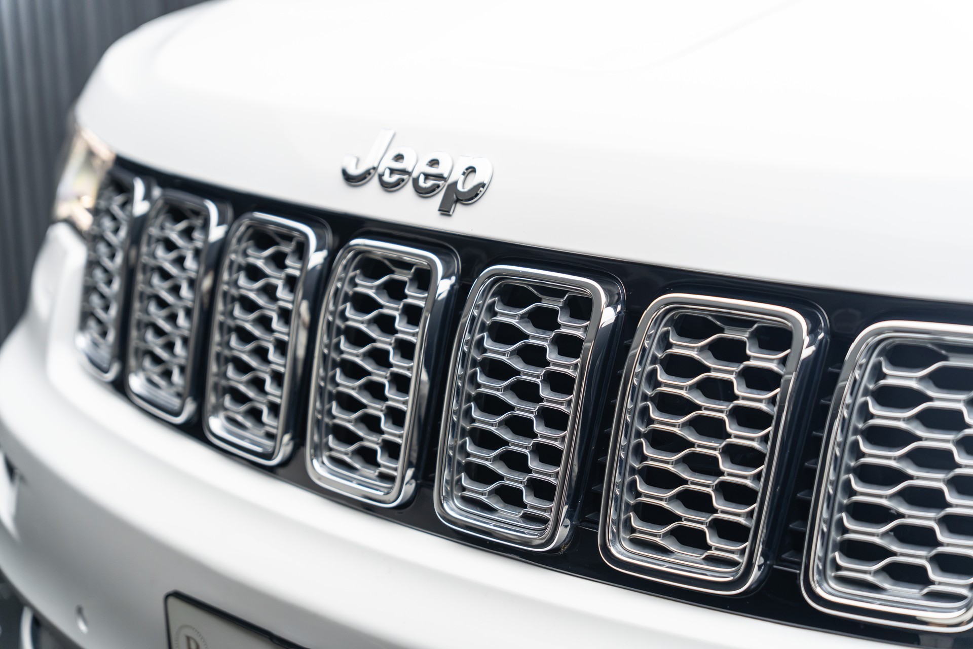 JEEP Grand Cherokee 3.0 CRD Summit Automatic-image-19