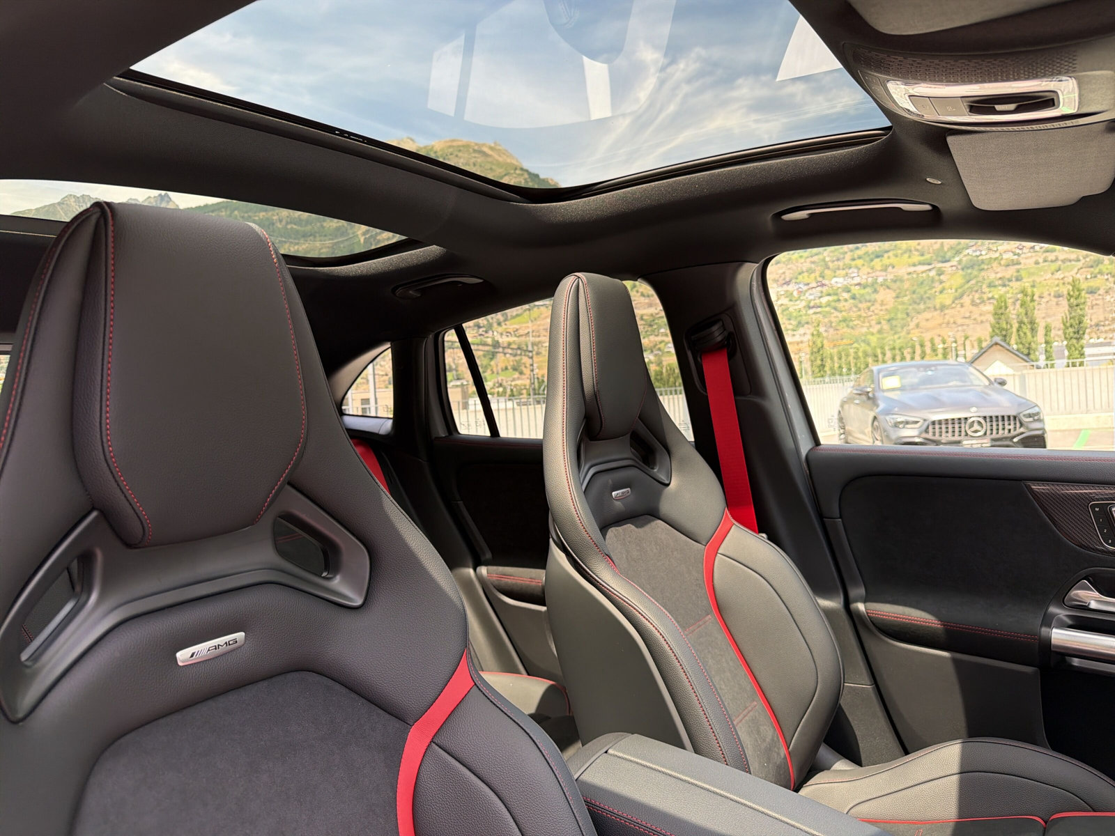 MERCEDES-BENZ GLA AMG 35 4Matic 8G-DCT-image-20
