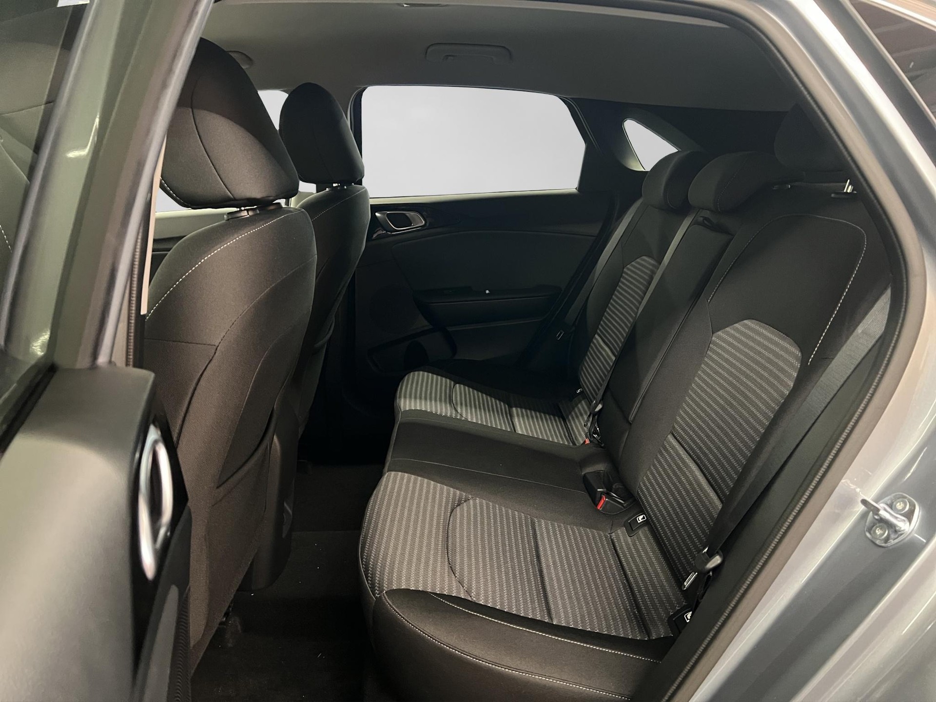KIA Ceed 1.5 T-GDi Power-image-5