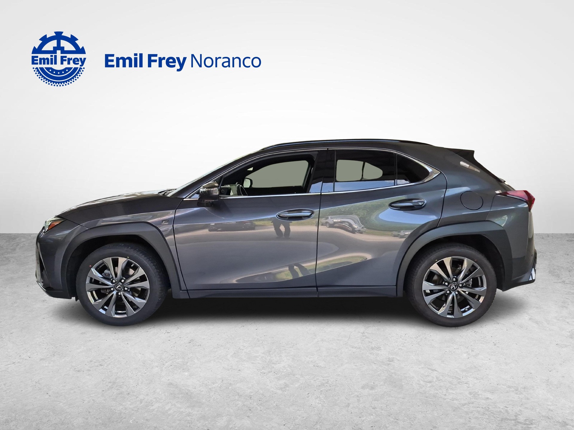 LEXUS UX 250h F-Line - Ruote invernali incluse-showroom-element-1