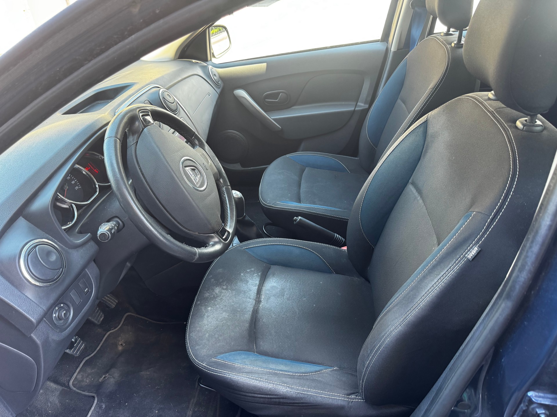 DACIA Logan MCV 0.9 Celebration-image-12