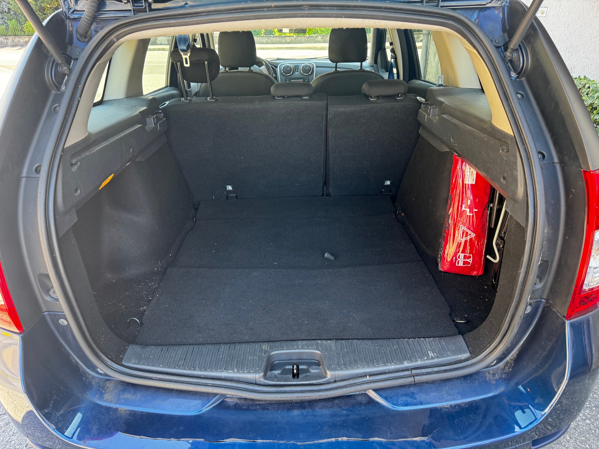 DACIA Logan MCV 0.9 Celebration-image-13