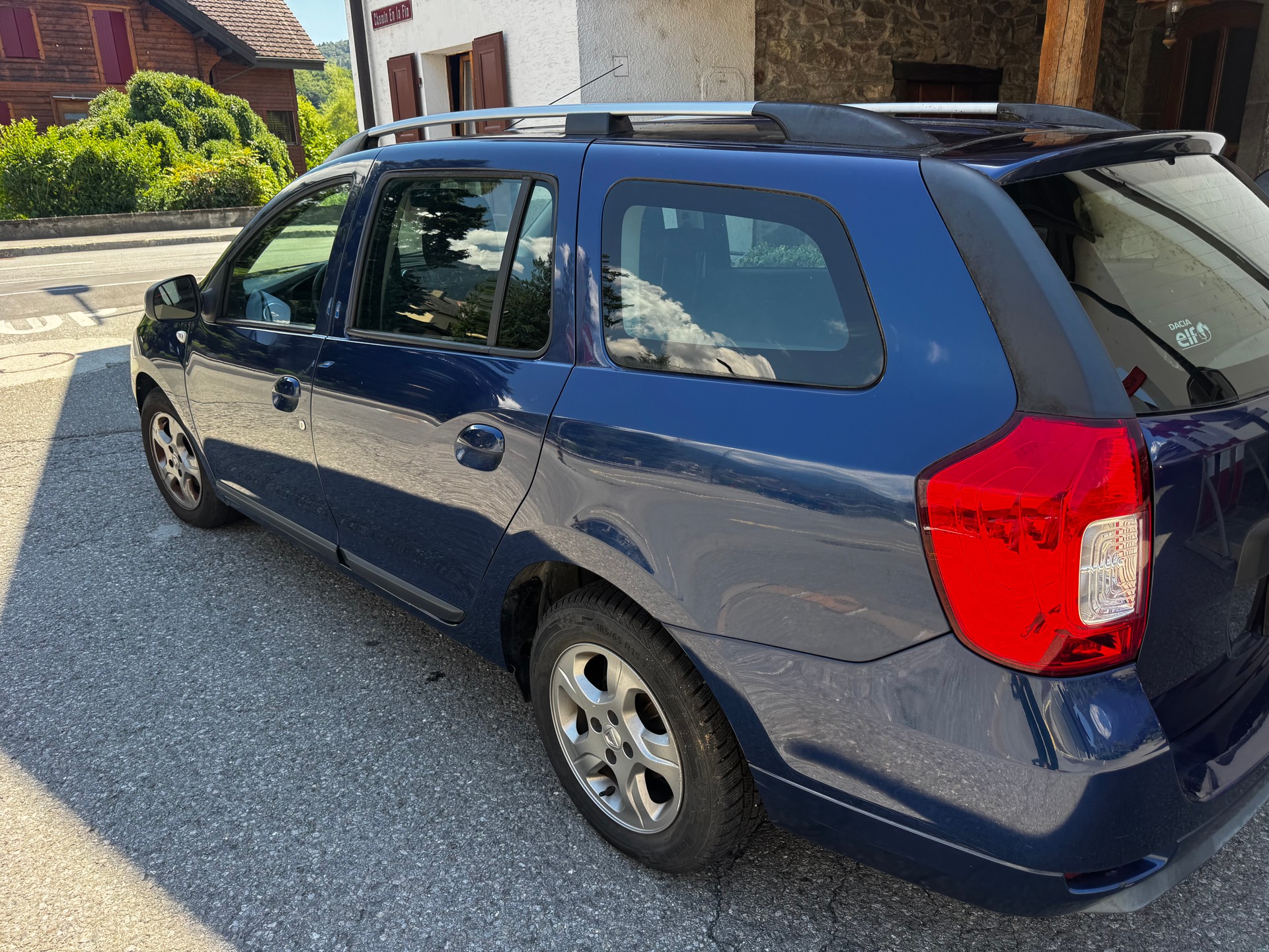 DACIA Logan MCV 0.9 Celebration-image-4