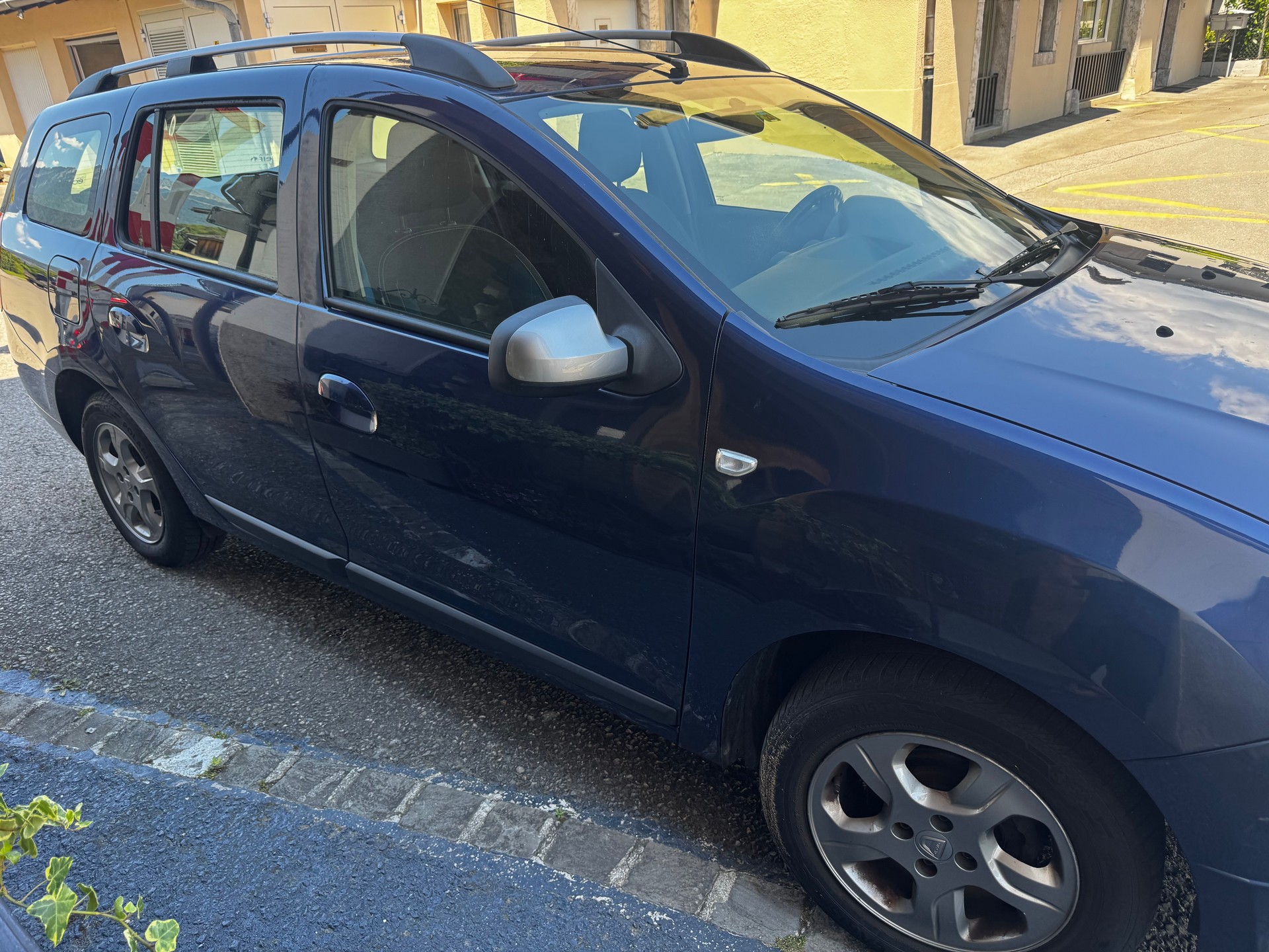DACIA Logan MCV 0.9 Celebration-image-2