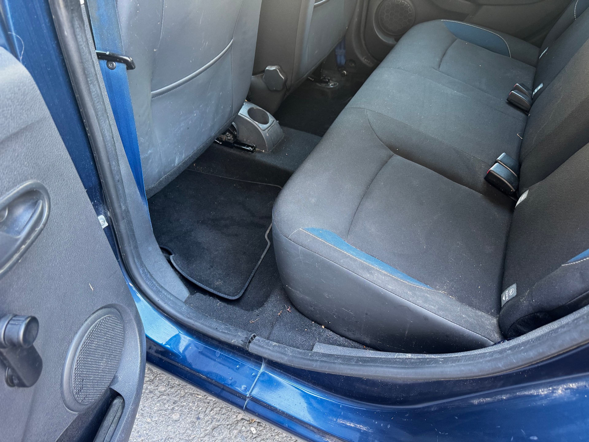 DACIA Logan MCV 0.9 Celebration-image-9