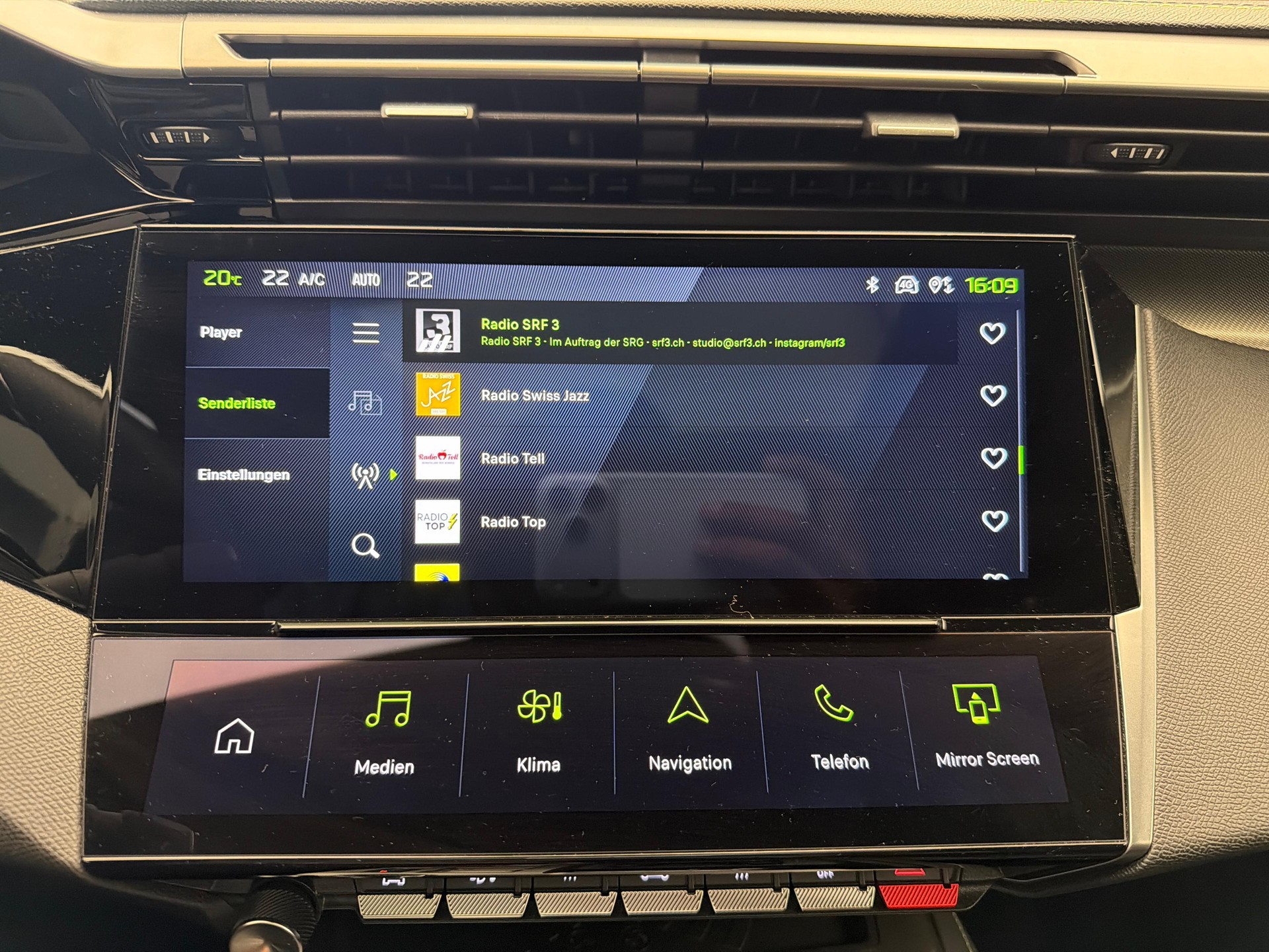 PEUGEOT 308 1.2 PureTech GT-image-15