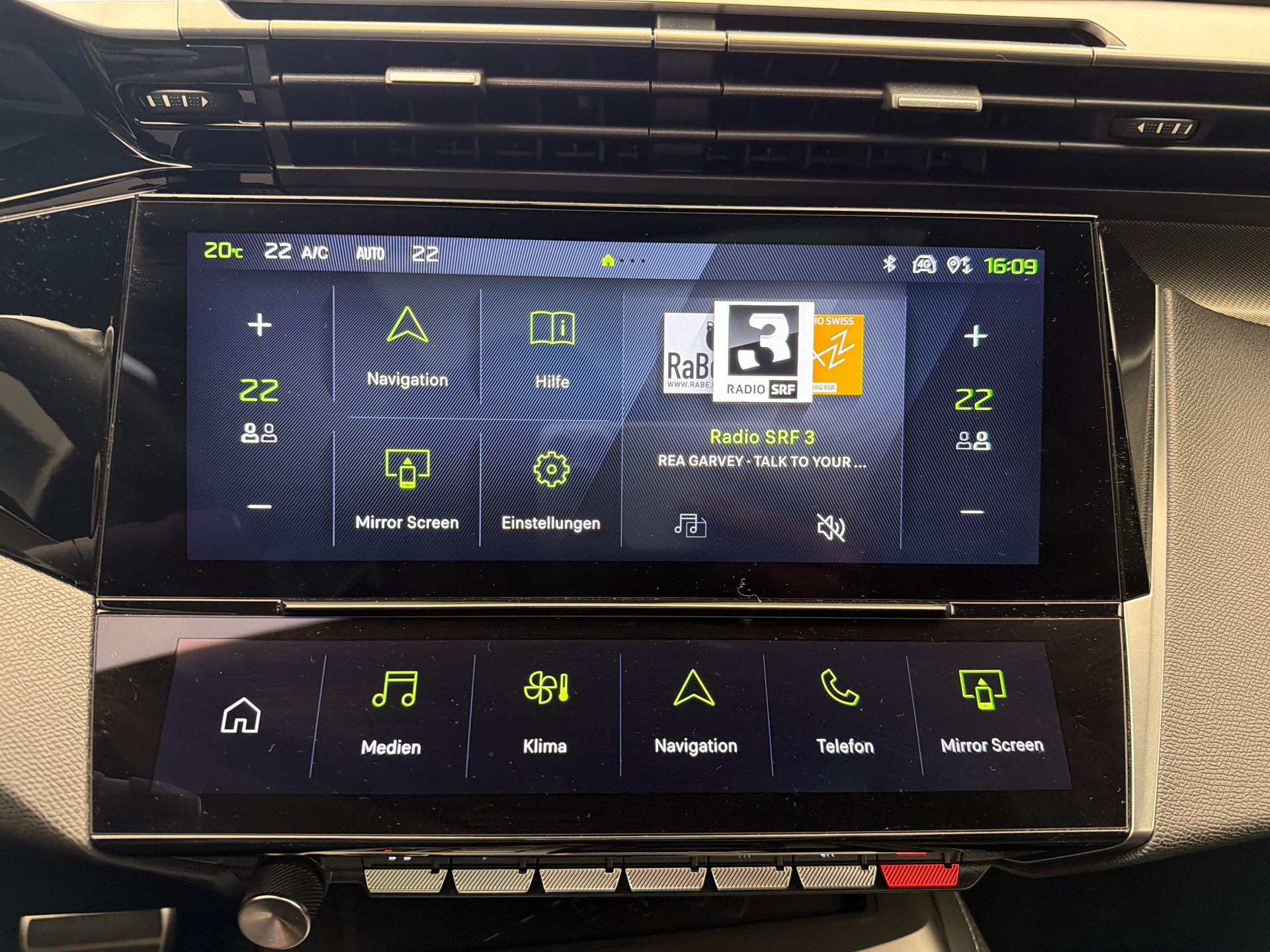 PEUGEOT 308 1.2 PureTech GT-image-13