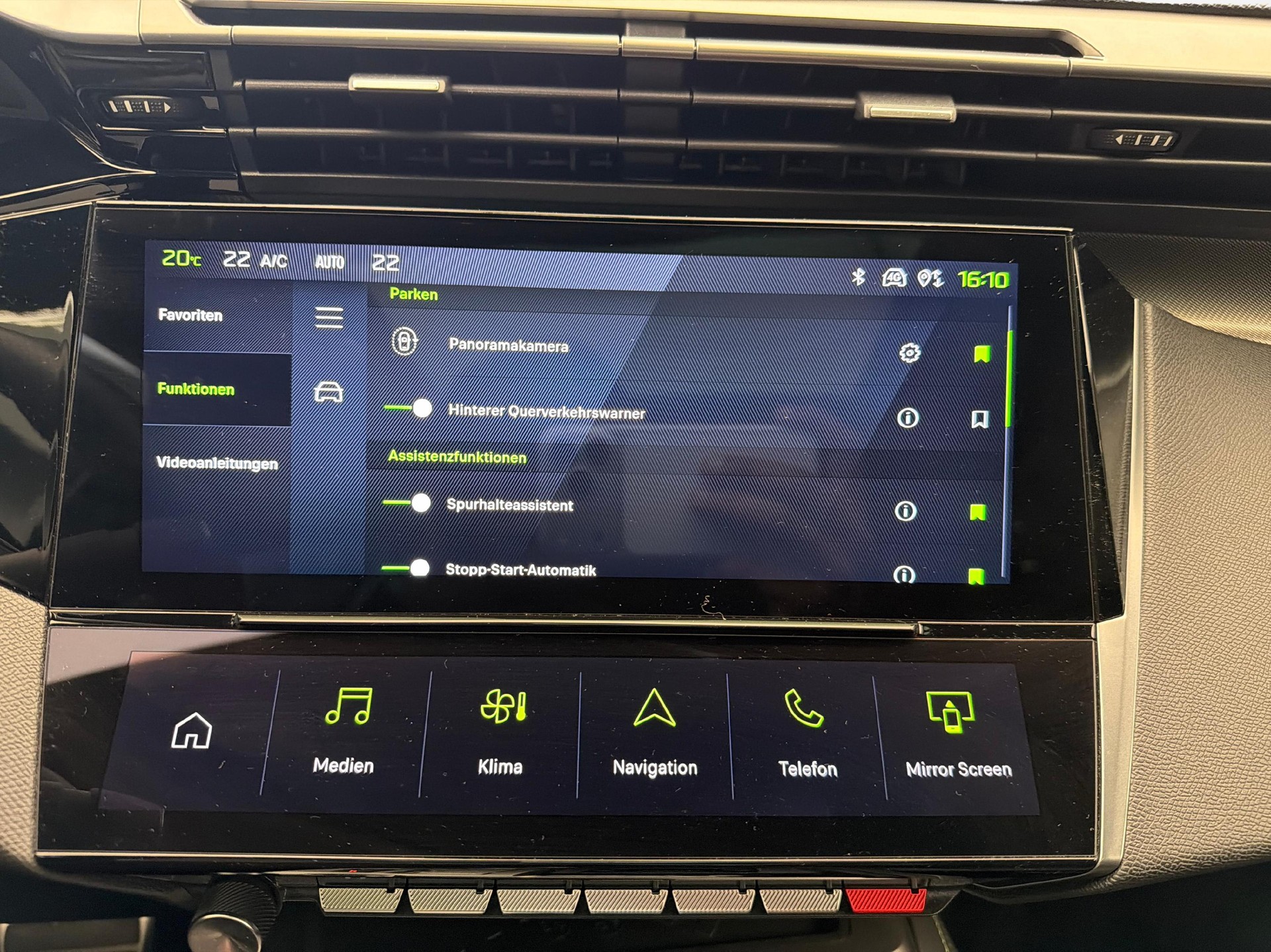 PEUGEOT 308 1.2 PureTech GT-image-16