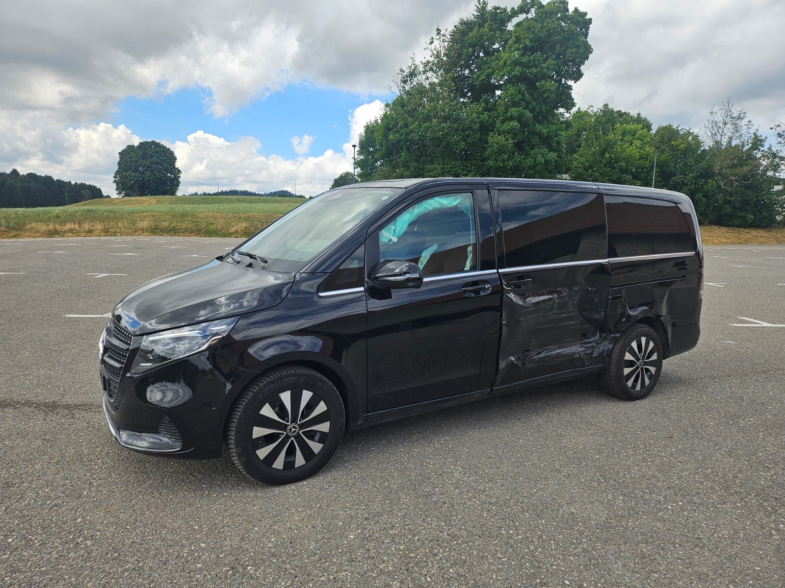 MERCEDES-BENZ V 250 d lang Avantgarde 8 SITZE LEDER 9G-Tronic BESCHADIGT ENDOMMAGE-image-15