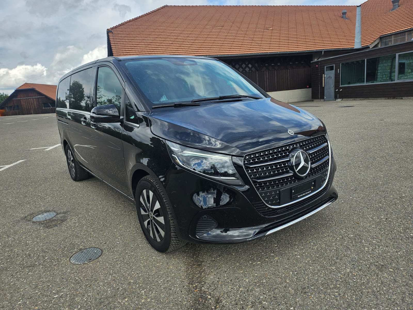 MERCEDES-BENZ V 250 d lang Avantgarde 8 SITZE LEDER 9G-Tronic BESCHADIGT ENDOMMAGE-image-0