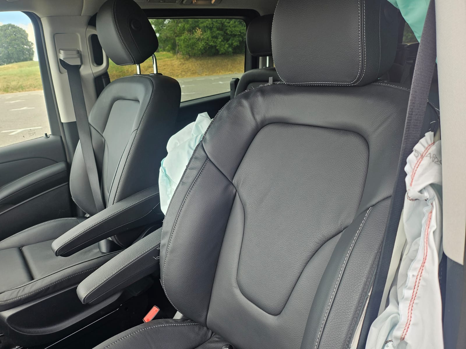 MERCEDES-BENZ V 250 d lang Avantgarde 8 SITZE LEDER 9G-Tronic BESCHADIGT ENDOMMAGE-image-6