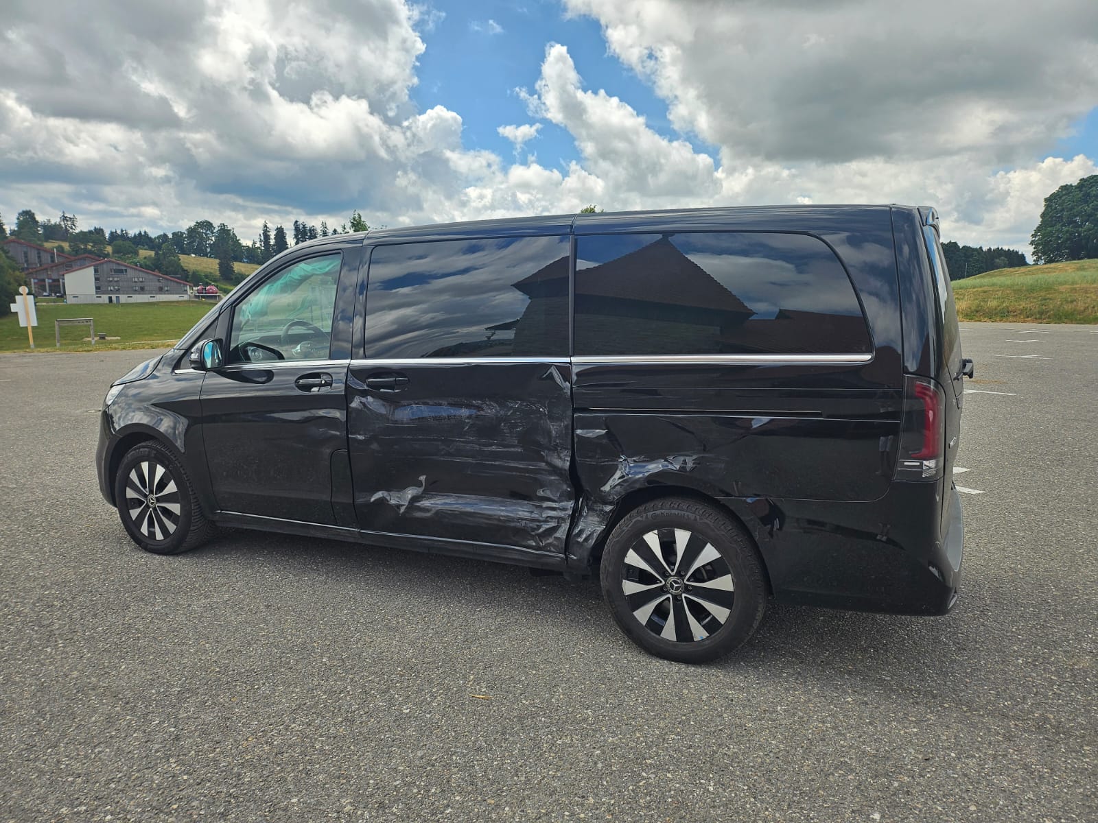 MERCEDES-BENZ V 250 d lang Avantgarde 8 SITZE LEDER 9G-Tronic BESCHADIGT ENDOMMAGE-image-4