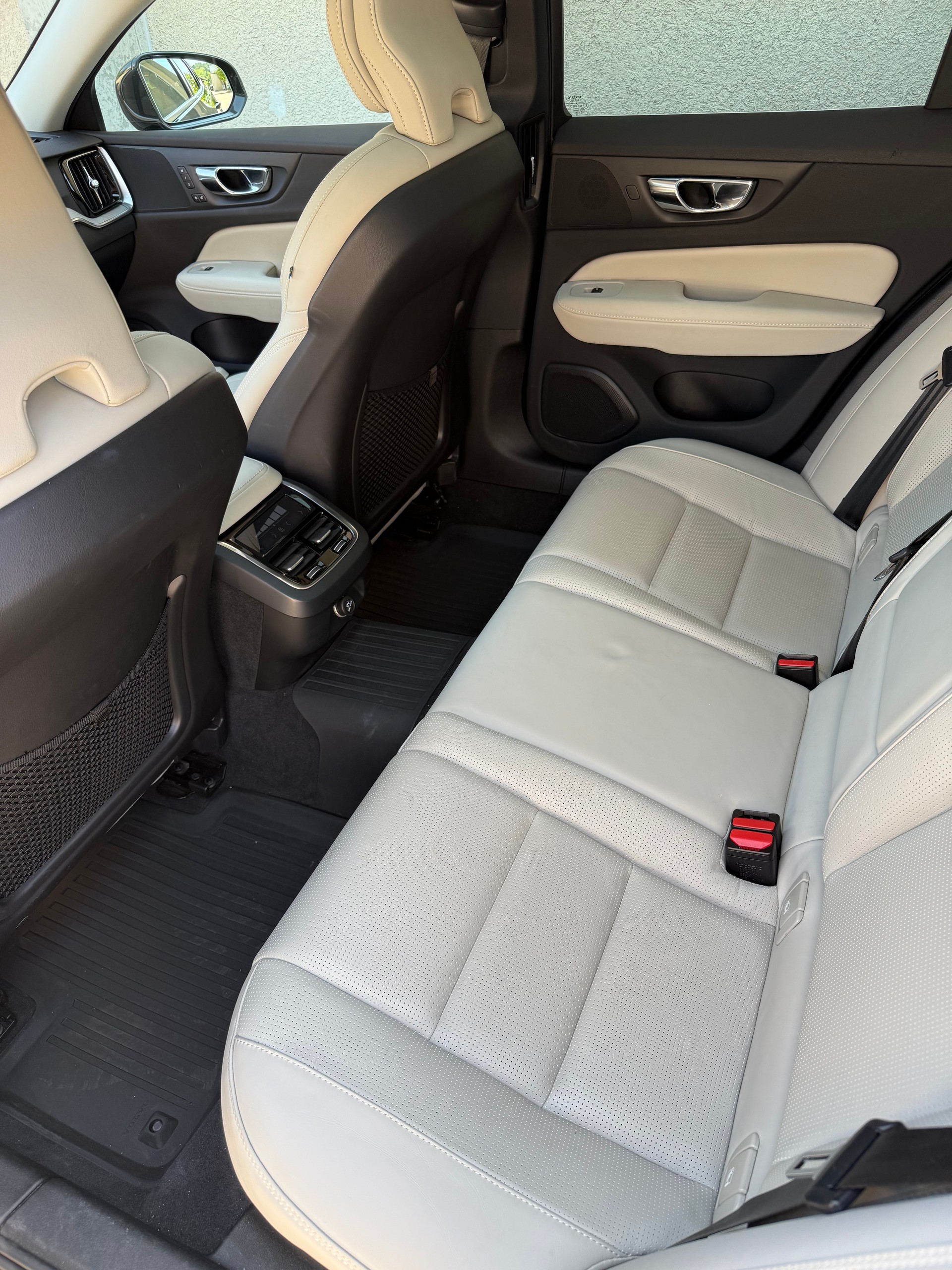 VOLVO 2.0 T6 Inscription AWD-image-5